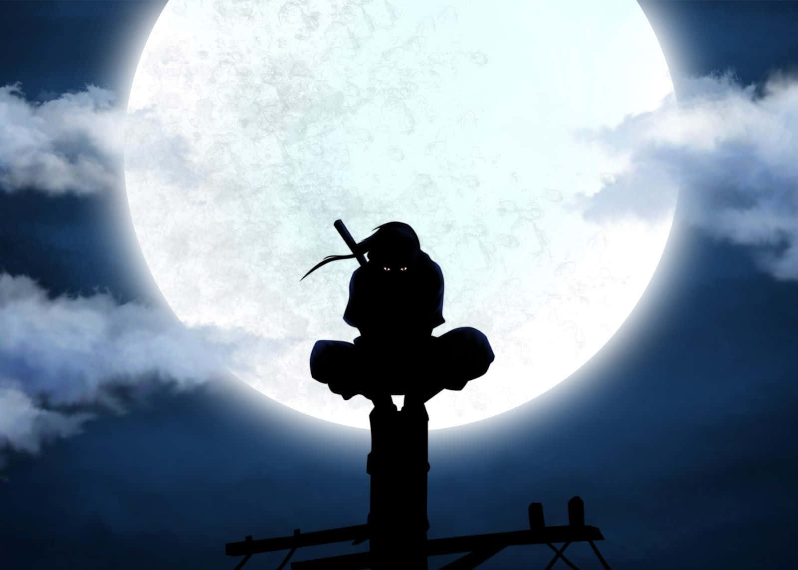 Gizemli ve güçlü bir figür, Uchiha Itachi ay ışığında duruyor. Duvar Kağıdı