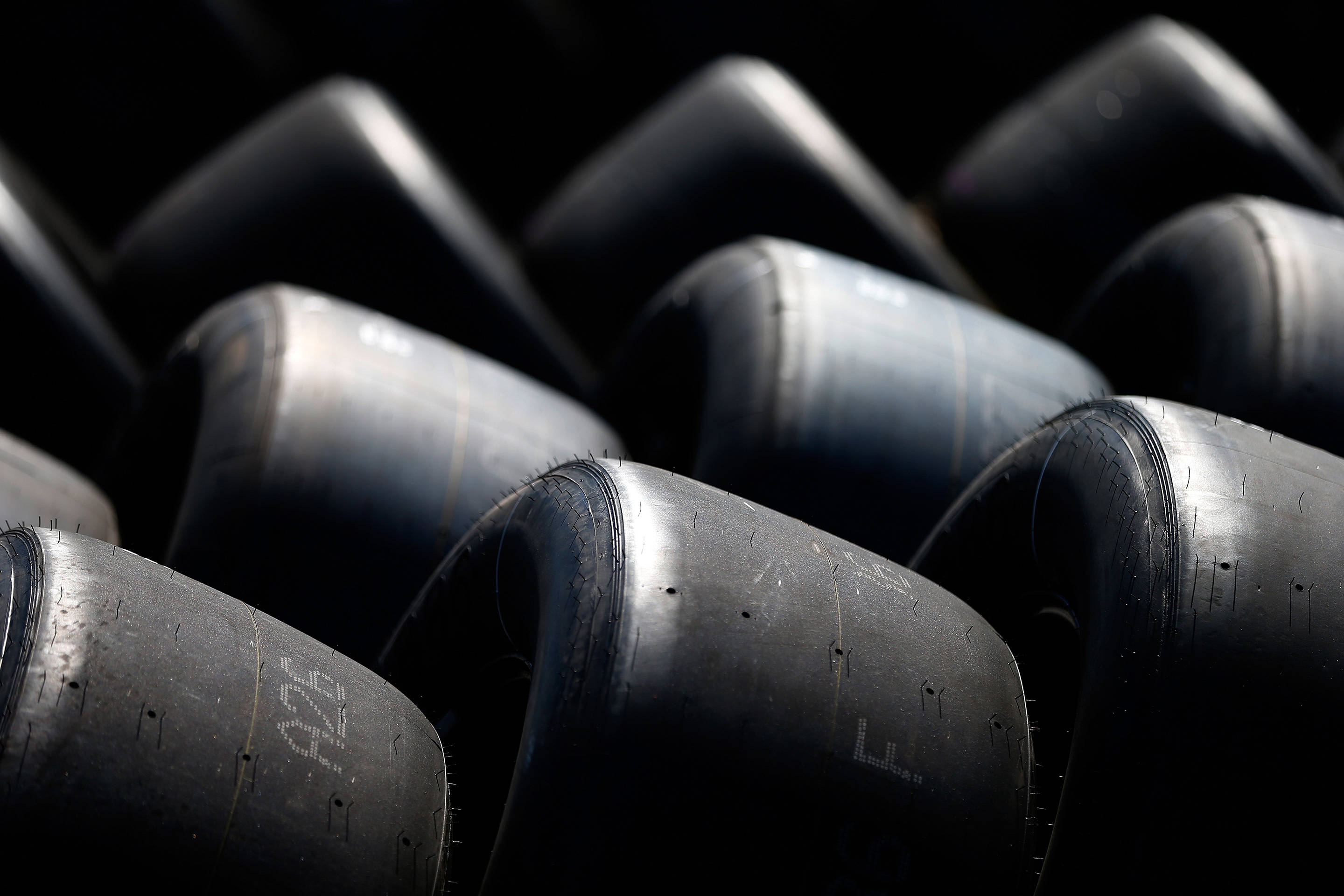 Goodyear Motorsport Yarış Lastikleri Duvar Kağıdı