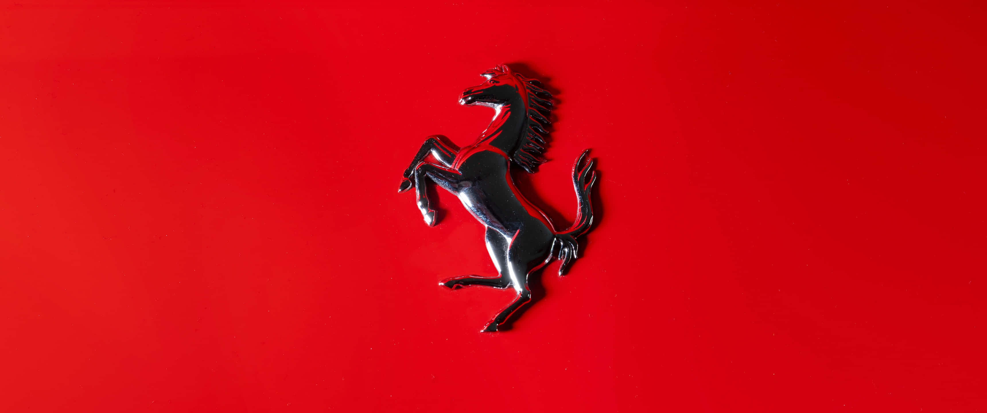 Göz Alıcı Ferrari Araba Marka Logosu Arkaplanı Duvar Kağıdı