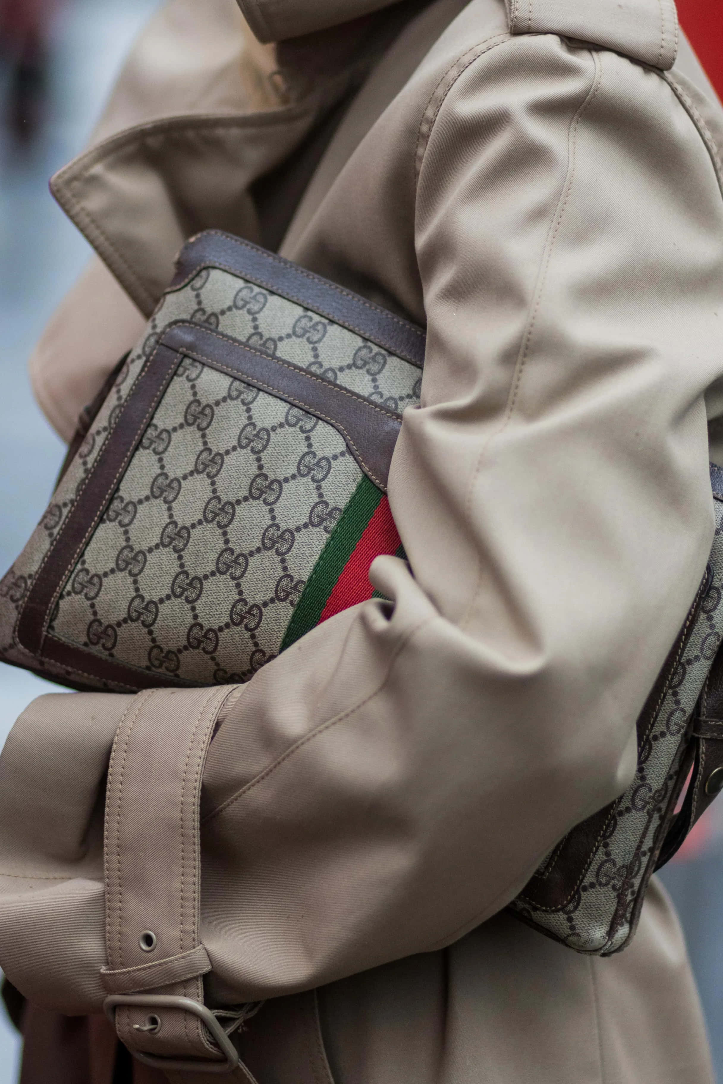 Gucci Koleksiyonu'nda ikonik görünümleri keşfedin Duvar Kağıdı