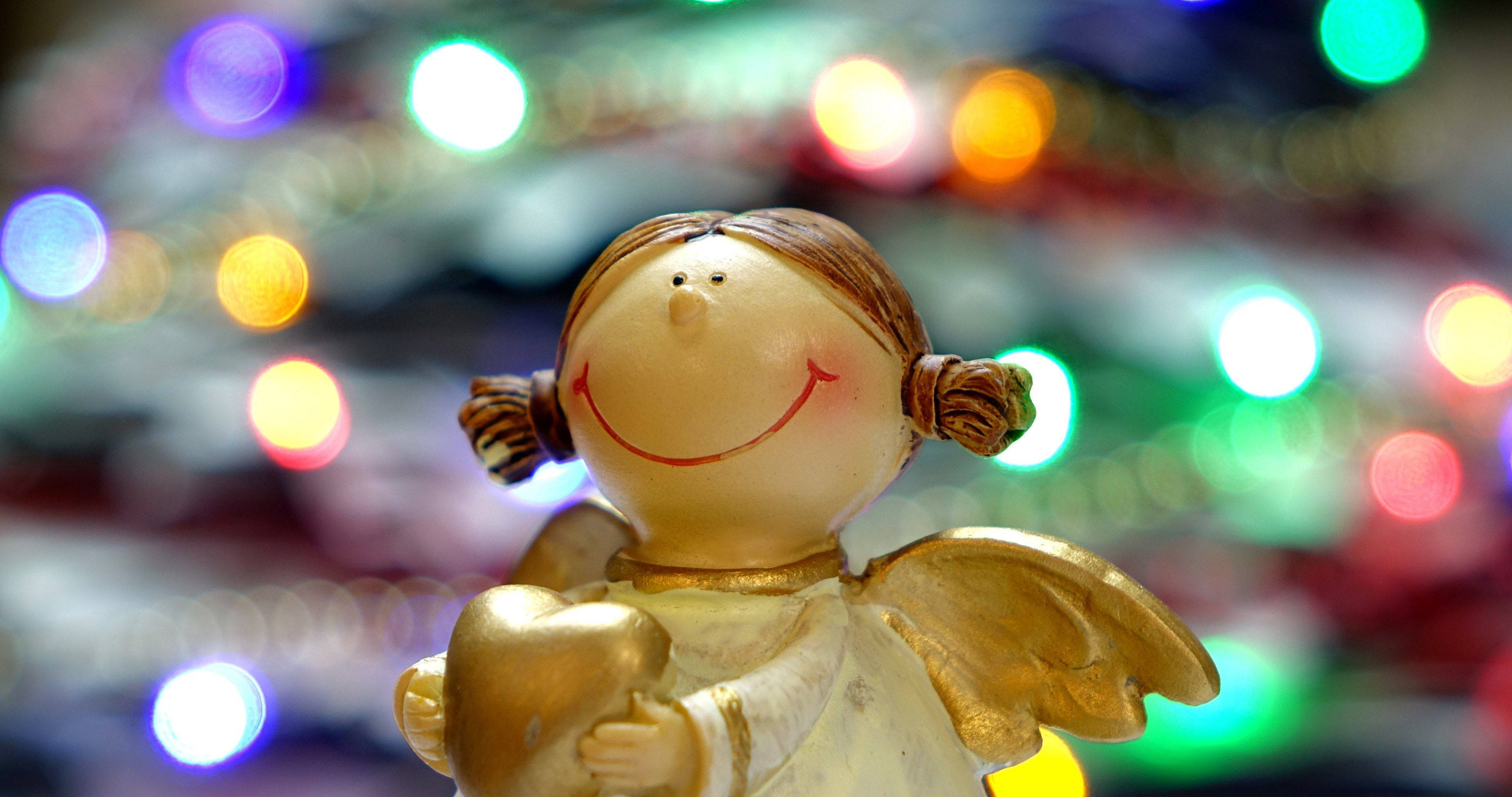 Gülümseyen Noel Meleği Duvar Kağıdı