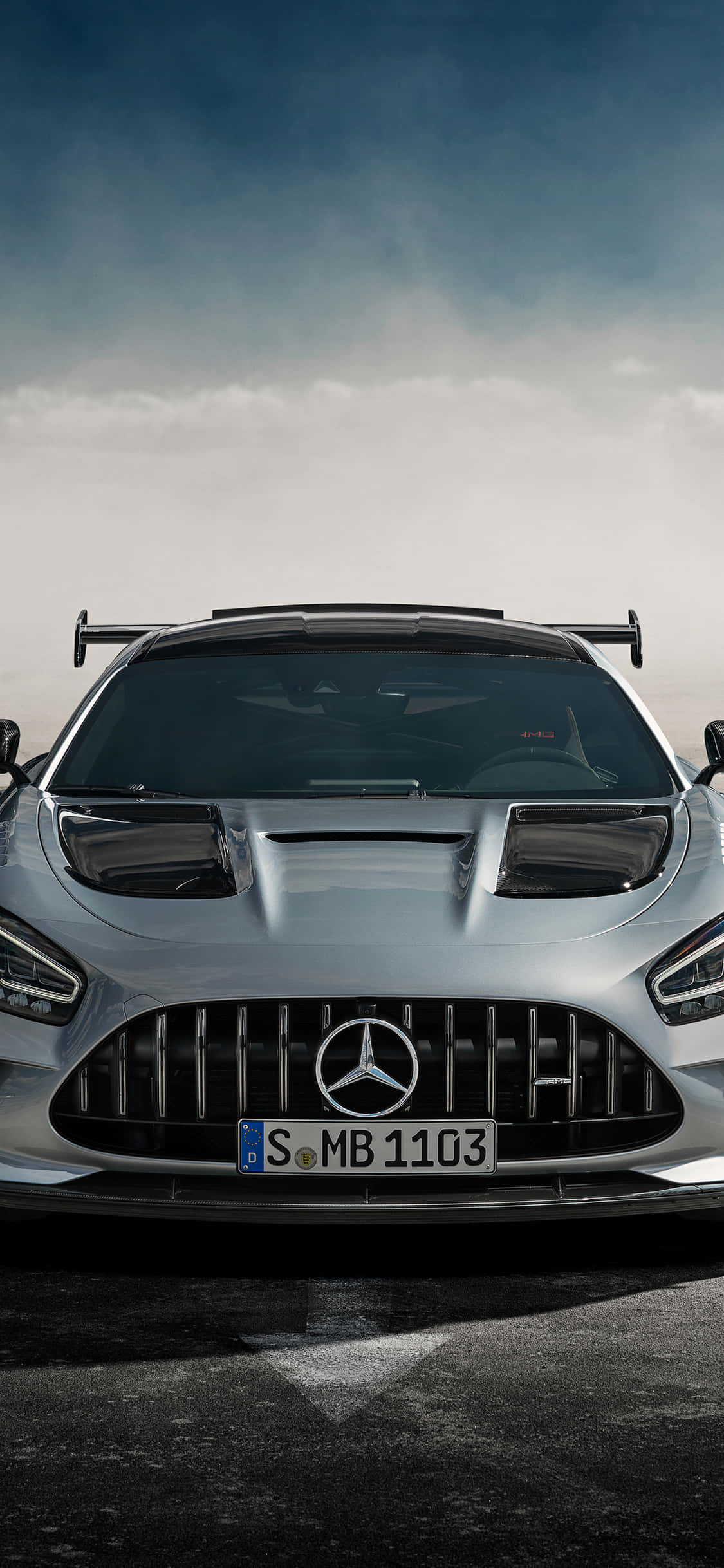 Gümüş iPhone Xs Mercedes Amg Arka Plan Duvar Kağıdı