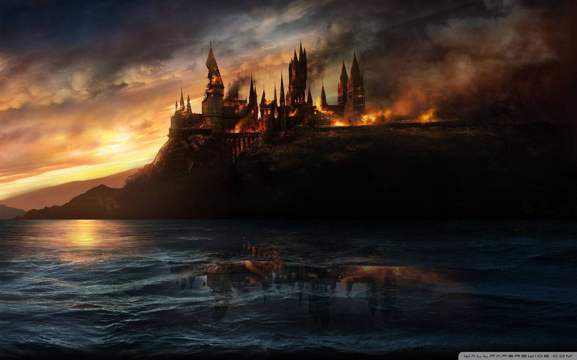 Harry Potter Hogwarts Yanıyor Duvar Kağıdı
