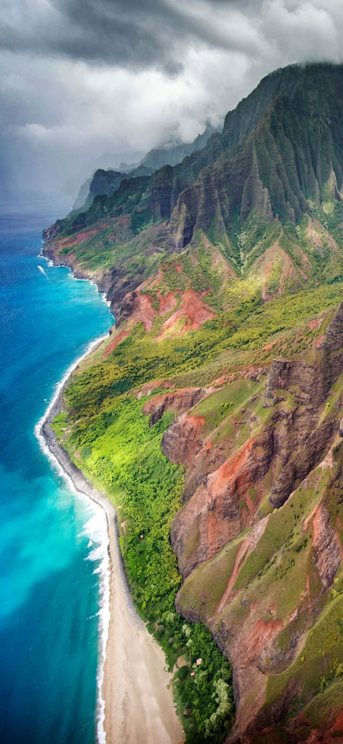 Hawaii Arkaplanında Havadan Dağ Manzarası Duvar Kağıdı