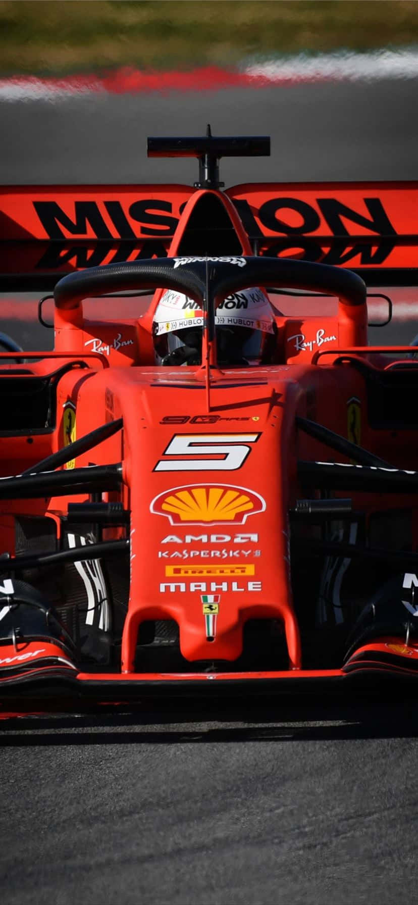 Hızlı Formula 1 Ferrari Yarış Arabası Duvar Kağıdı
