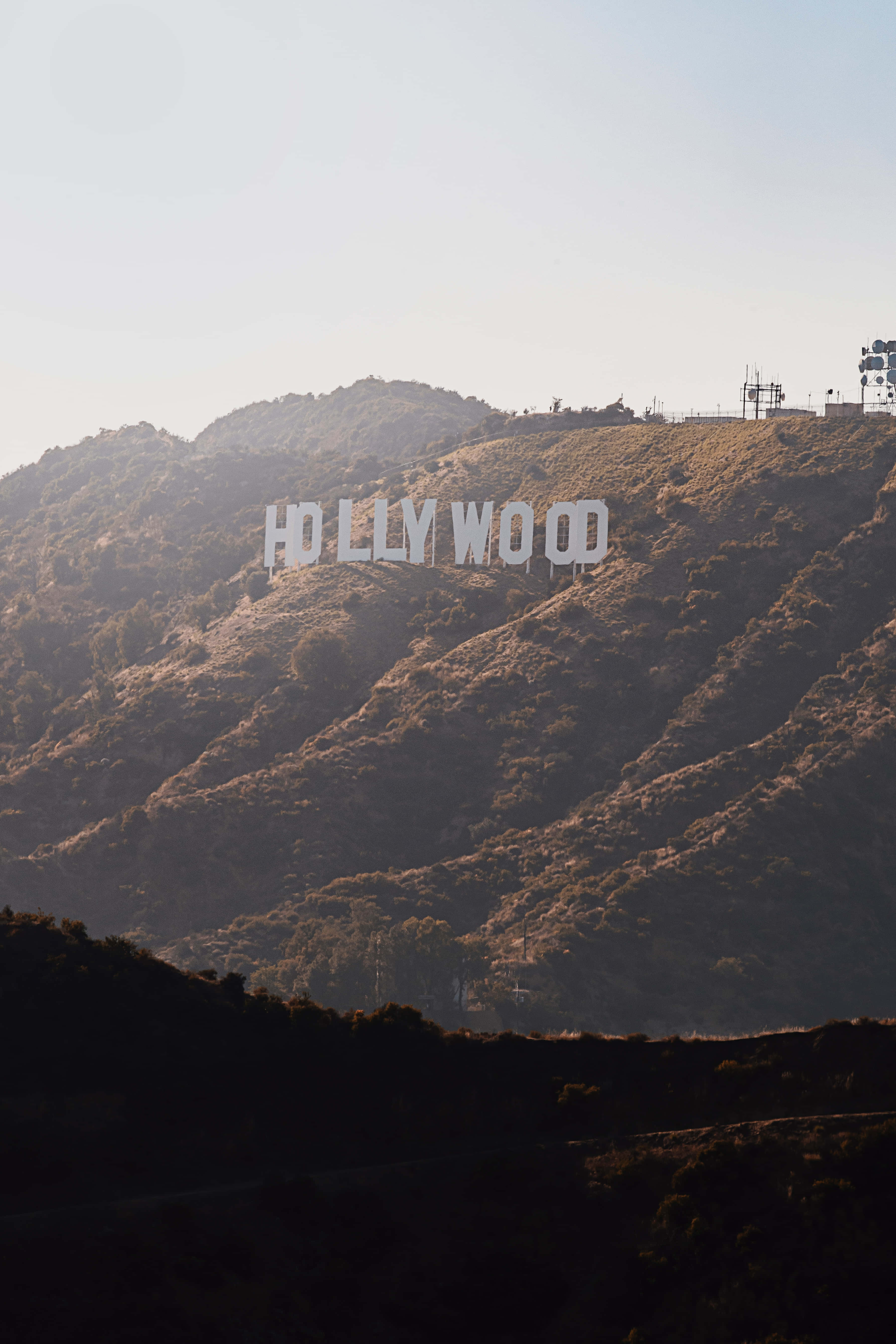 Hollywood Arka Planı Tabelasının Önden Görünümü Duvar Kağıdı