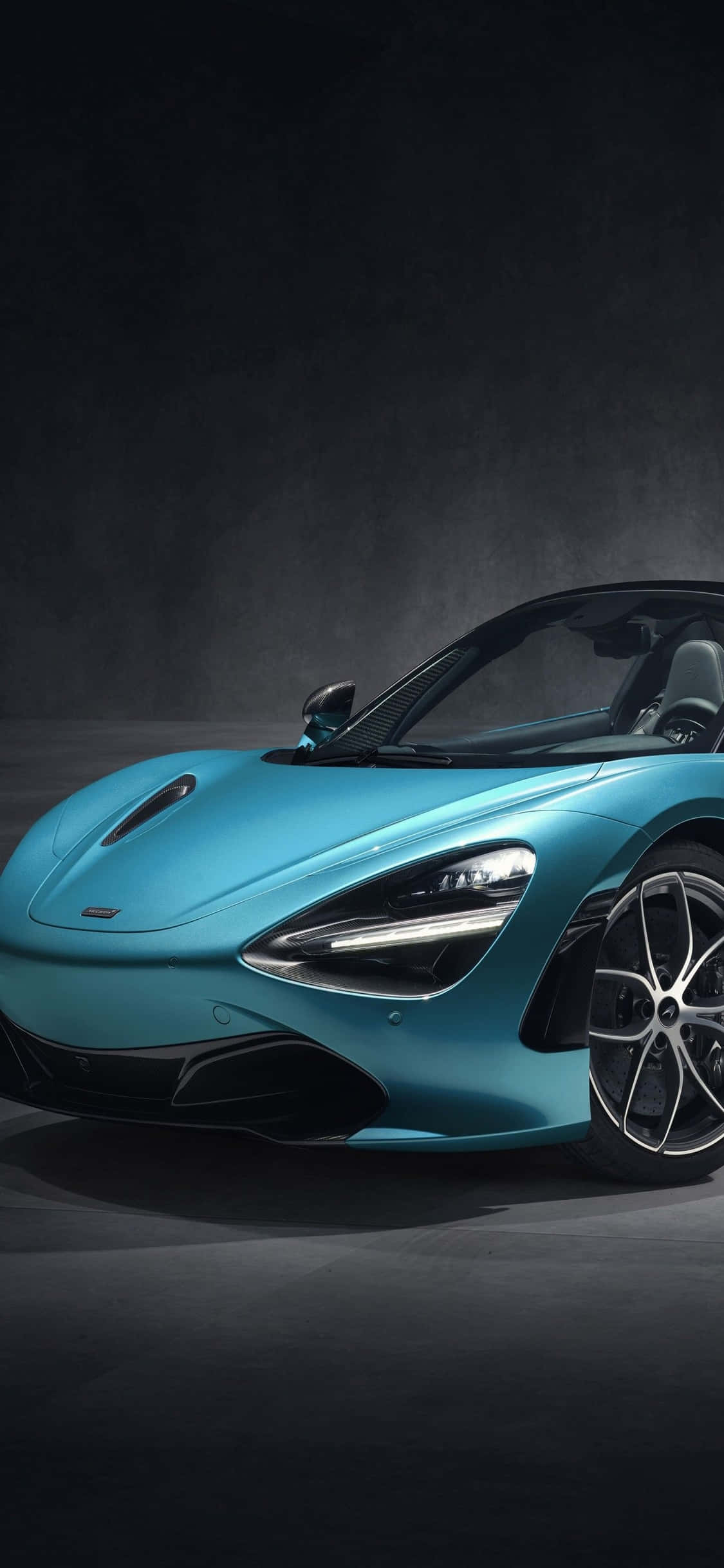 Hız ve Performansın İki Simgesi: iPhone Xs ve McLaren 720s Duvar Kağıdı