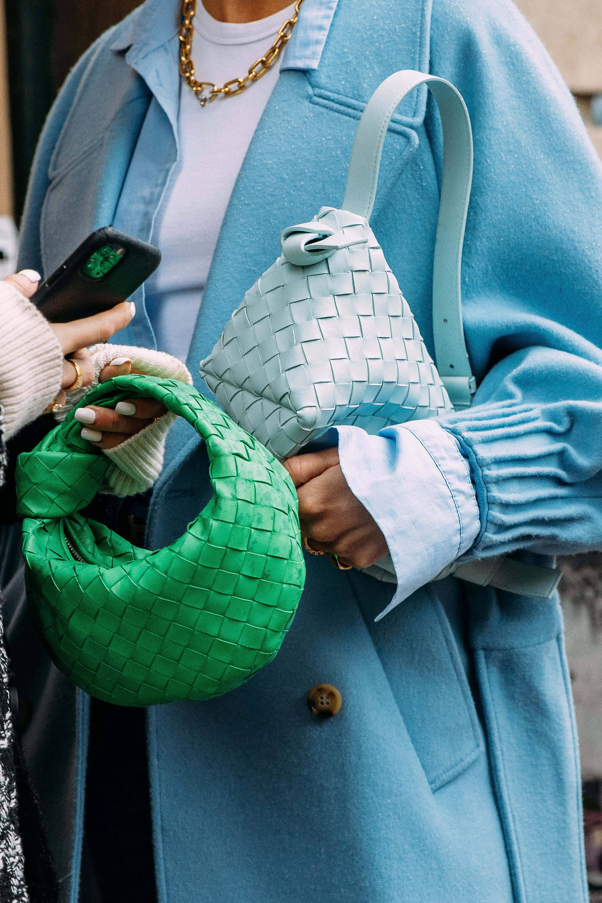 İki Bottega Veneta Çanta Duvar Kağıdı