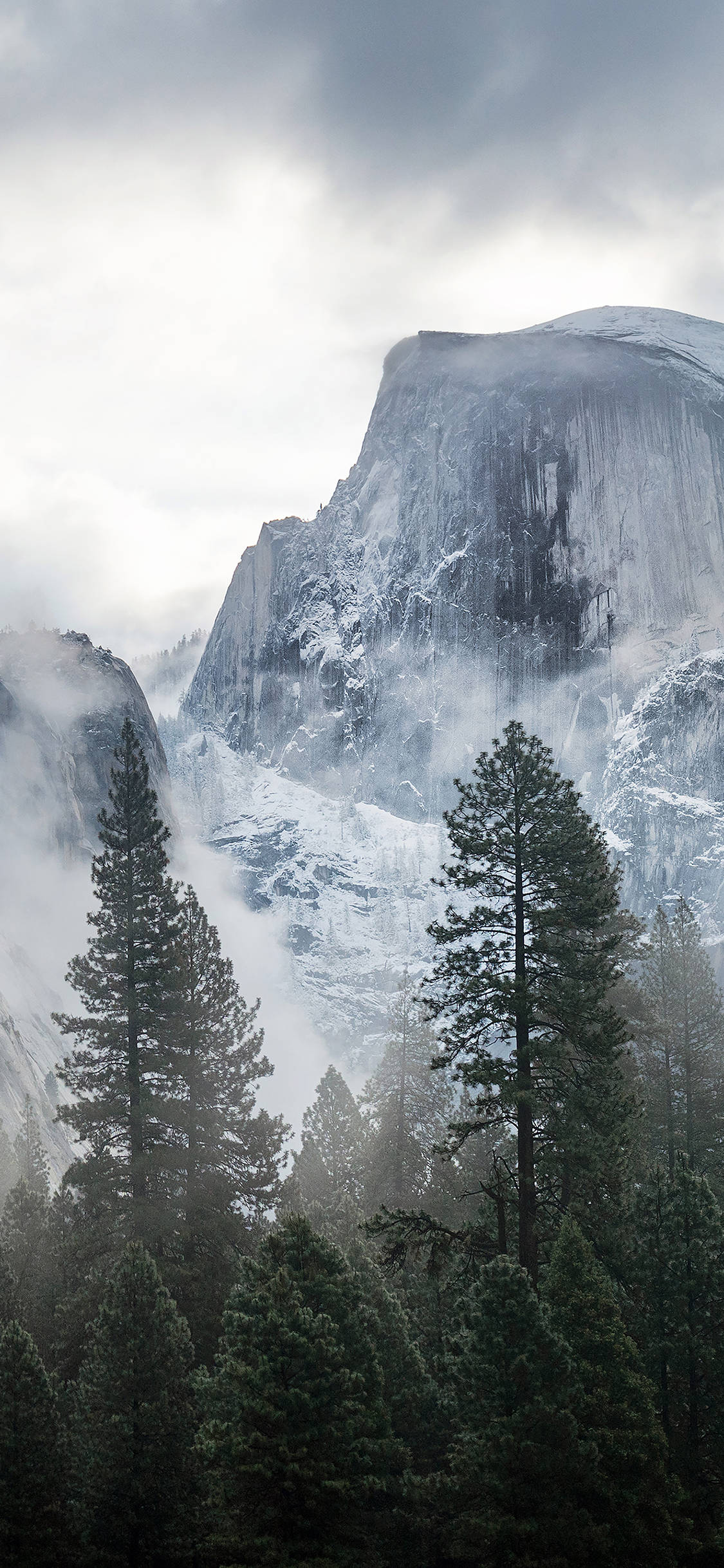 iPhone'unuzdan Yosemite'nin güzelliğinin ve harikalarının tadını çıkarın Duvar Kağıdı
