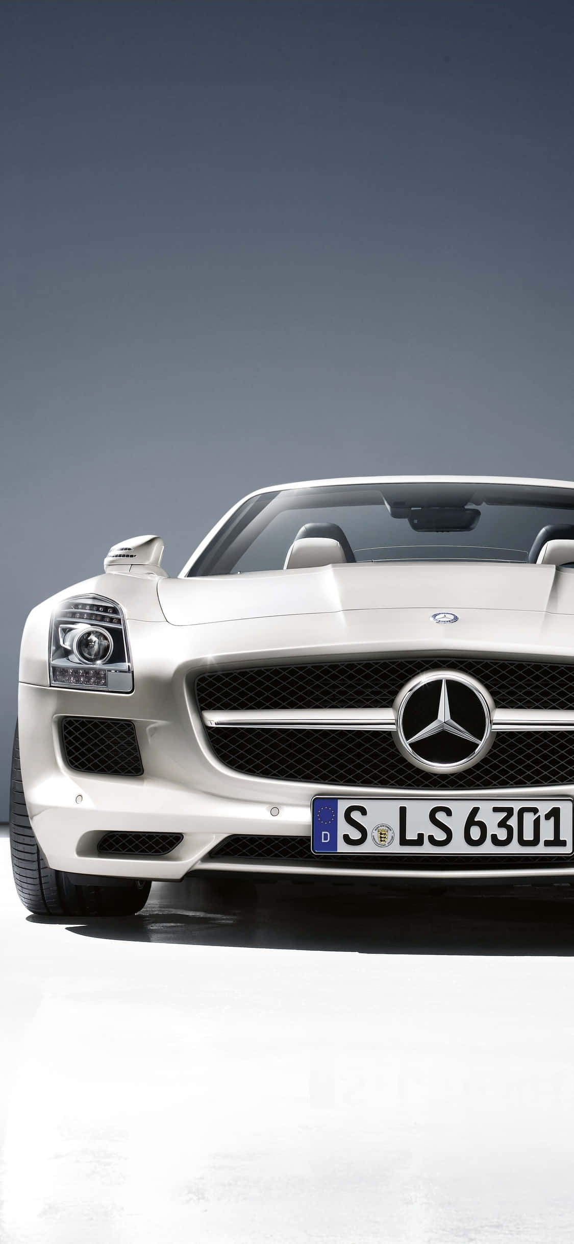 iPhone X AMG GT-R Arka Plan Beyaz SLS AMG Duvar Kağıdı