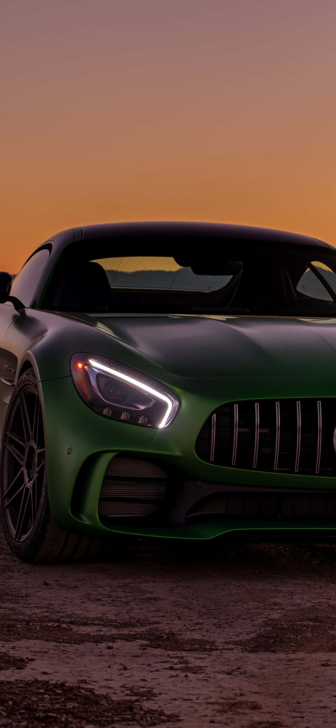 iPhone X AMG GT-R Arka Plan Yeşil Mercedes AMG Duvar Kağıdı