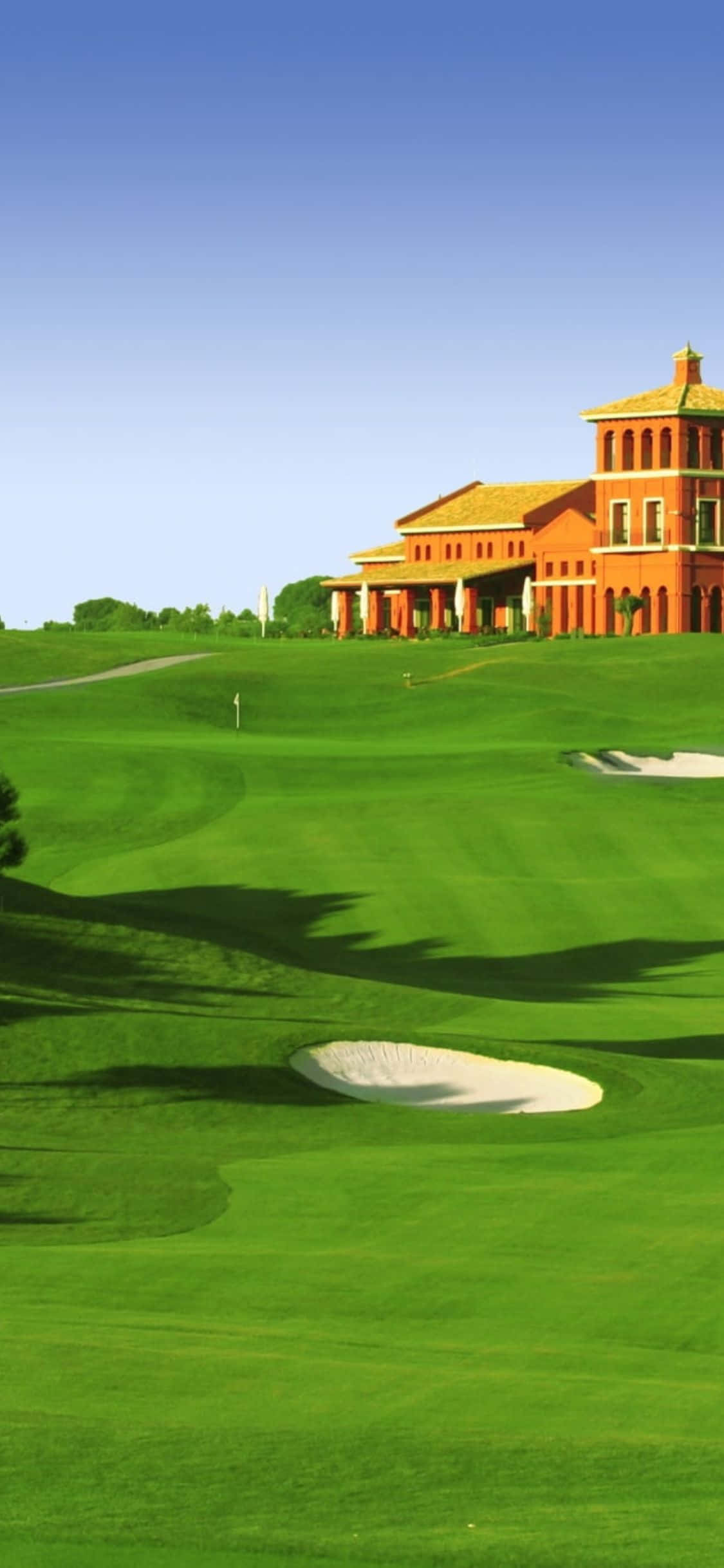 iPhone X ile Golf Sahasında Güzel Bir Günün Keyfini Çıkarın Duvar Kağıdı