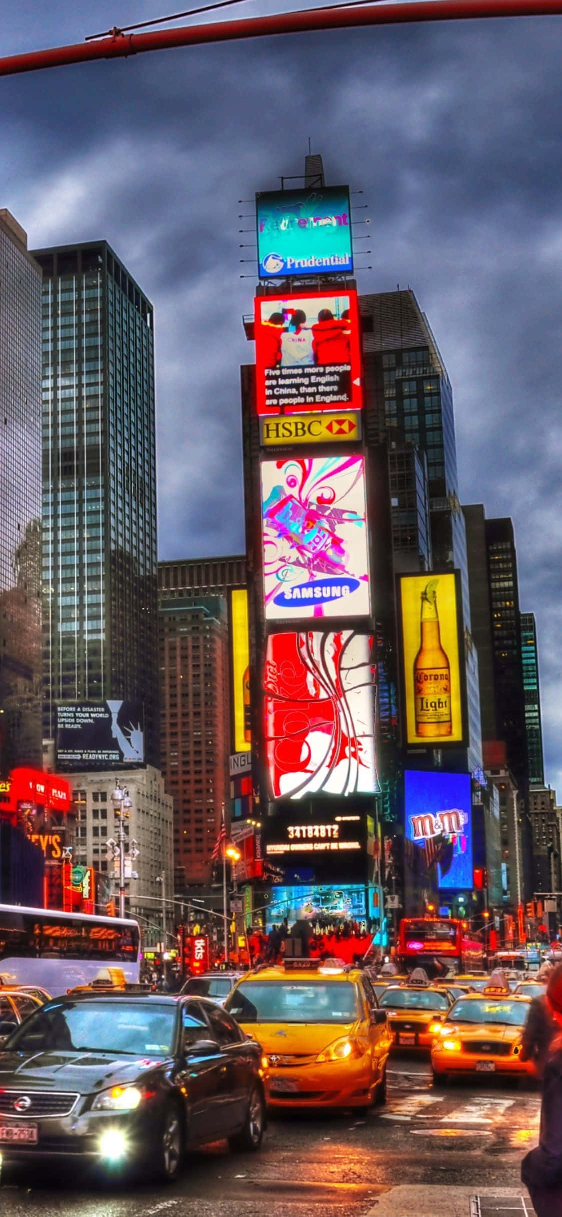 iPhone X ile New York şehrinin ikonik silüetini seyredin Duvar Kağıdı