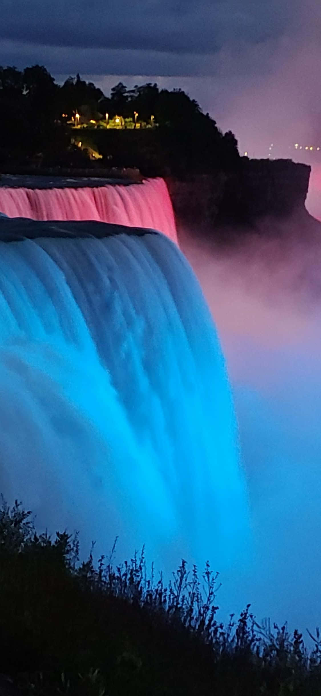 iPhone X Mavi Aydınlatmalı Niagara Şelalesi Duvar Kağıdı