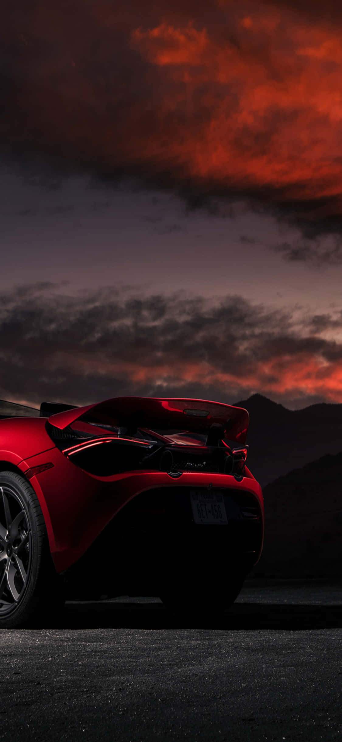 iPhone X McLaren 720S Kırmızı Gün Batımı Arka Planı Duvar Kağıdı