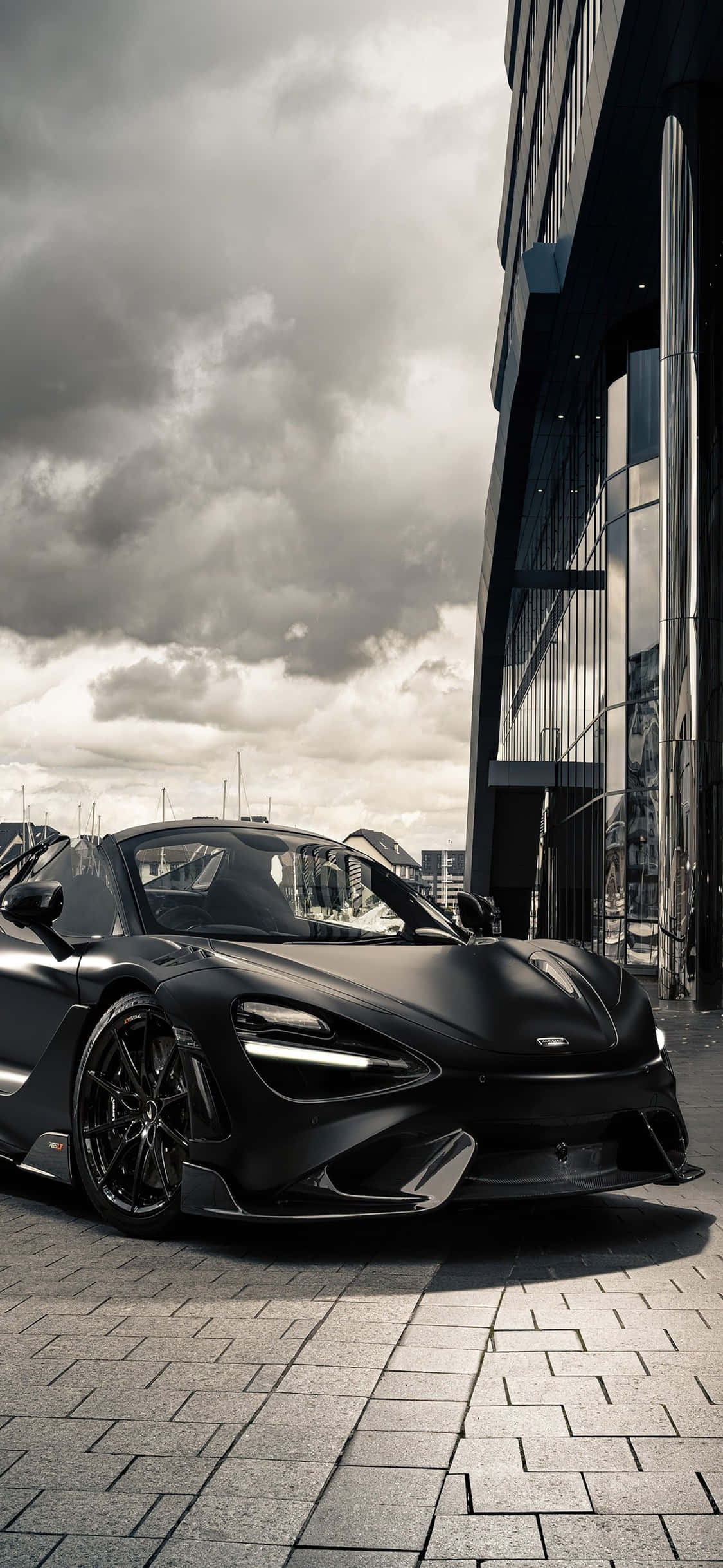 iPhone X McLaren 720s Siyah Beyaz Arka Planı Duvar Kağıdı