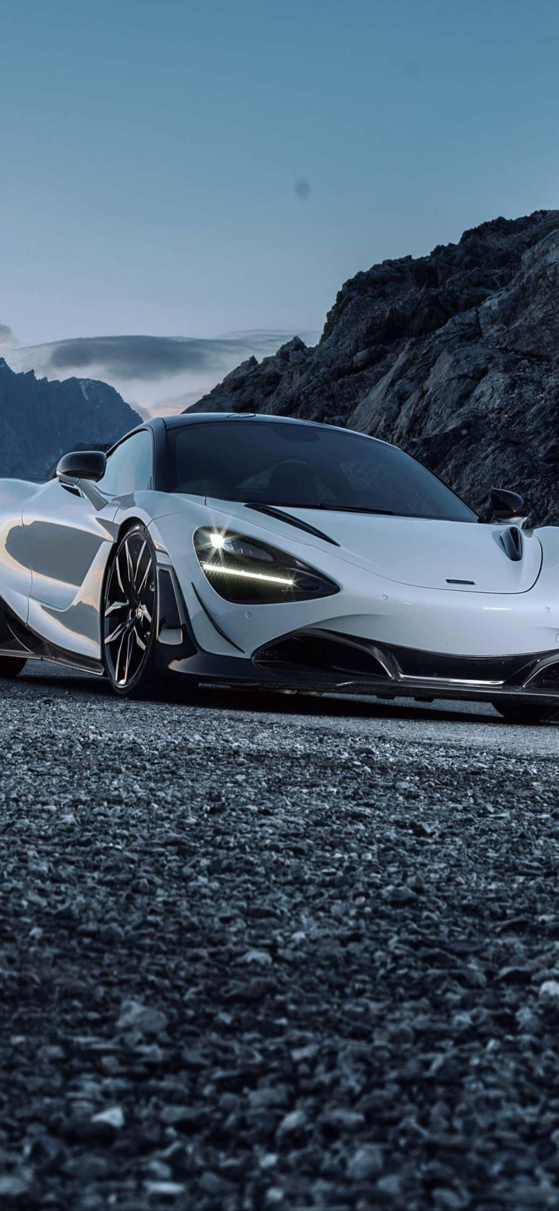 iPhone X McLaren 720s Yol Arka Planı Duvar Kağıdı
