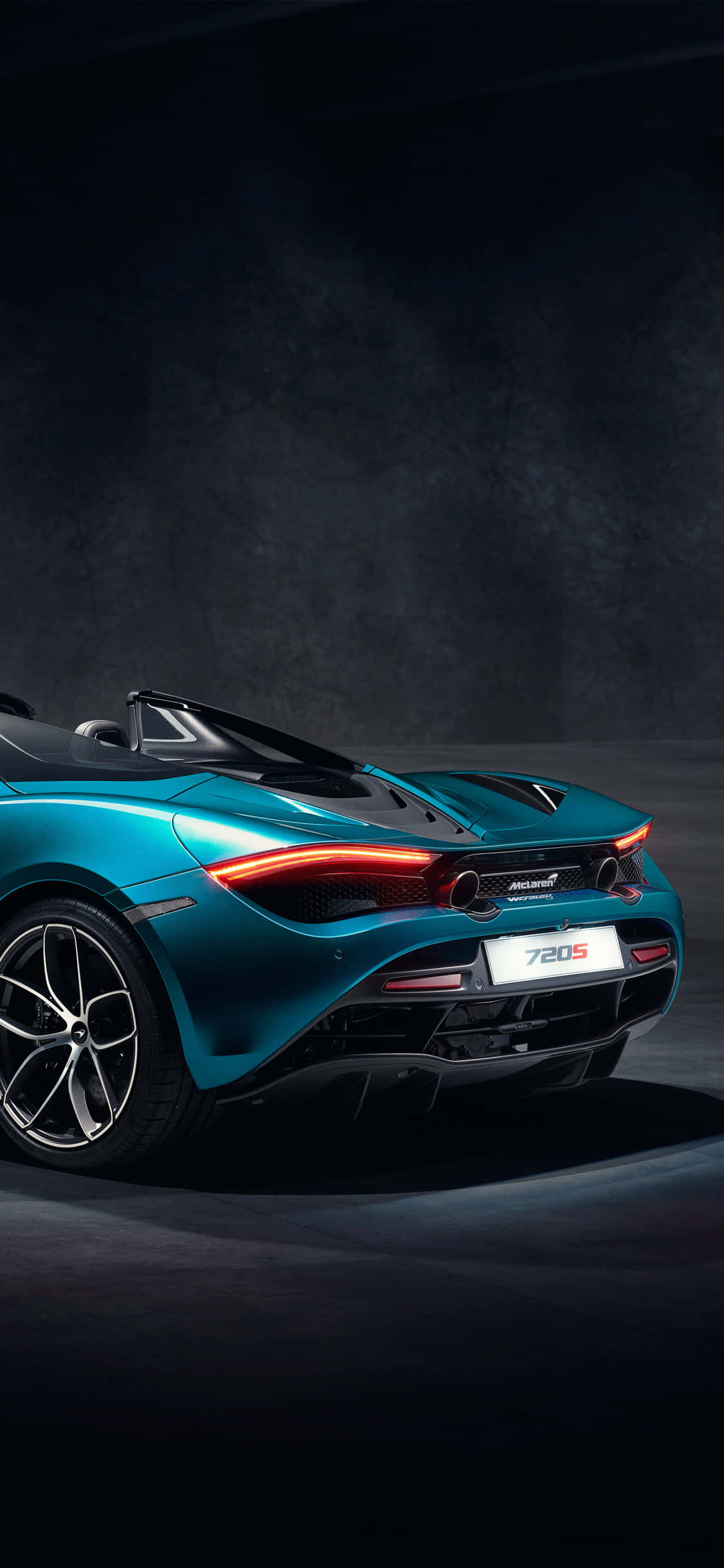 iPhone X McLaren 720s Spider Pista Arkaplanı Duvar Kağıdı