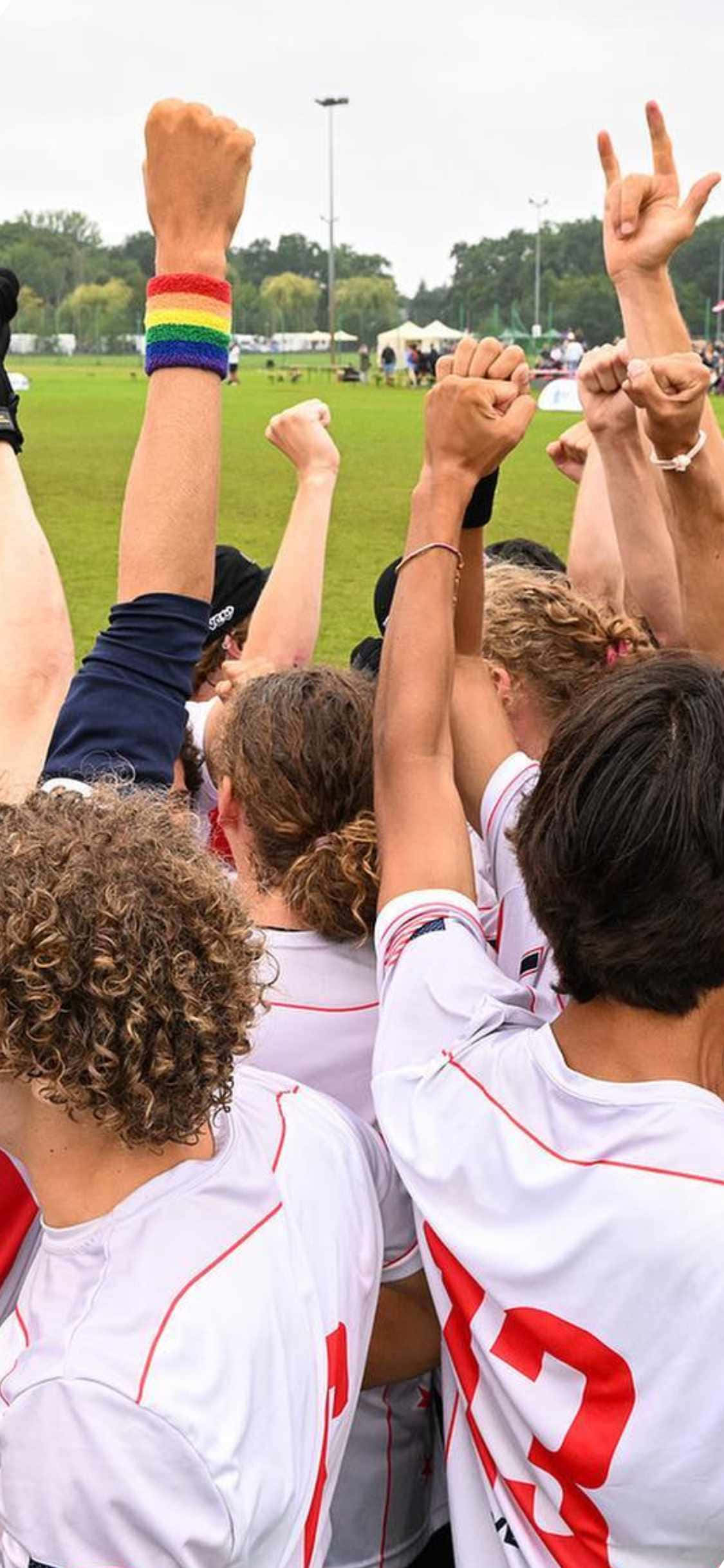 iPhone X Ultimate Frisbee Arka Planı Yumruk Kaldırma Duvar Kağıdı