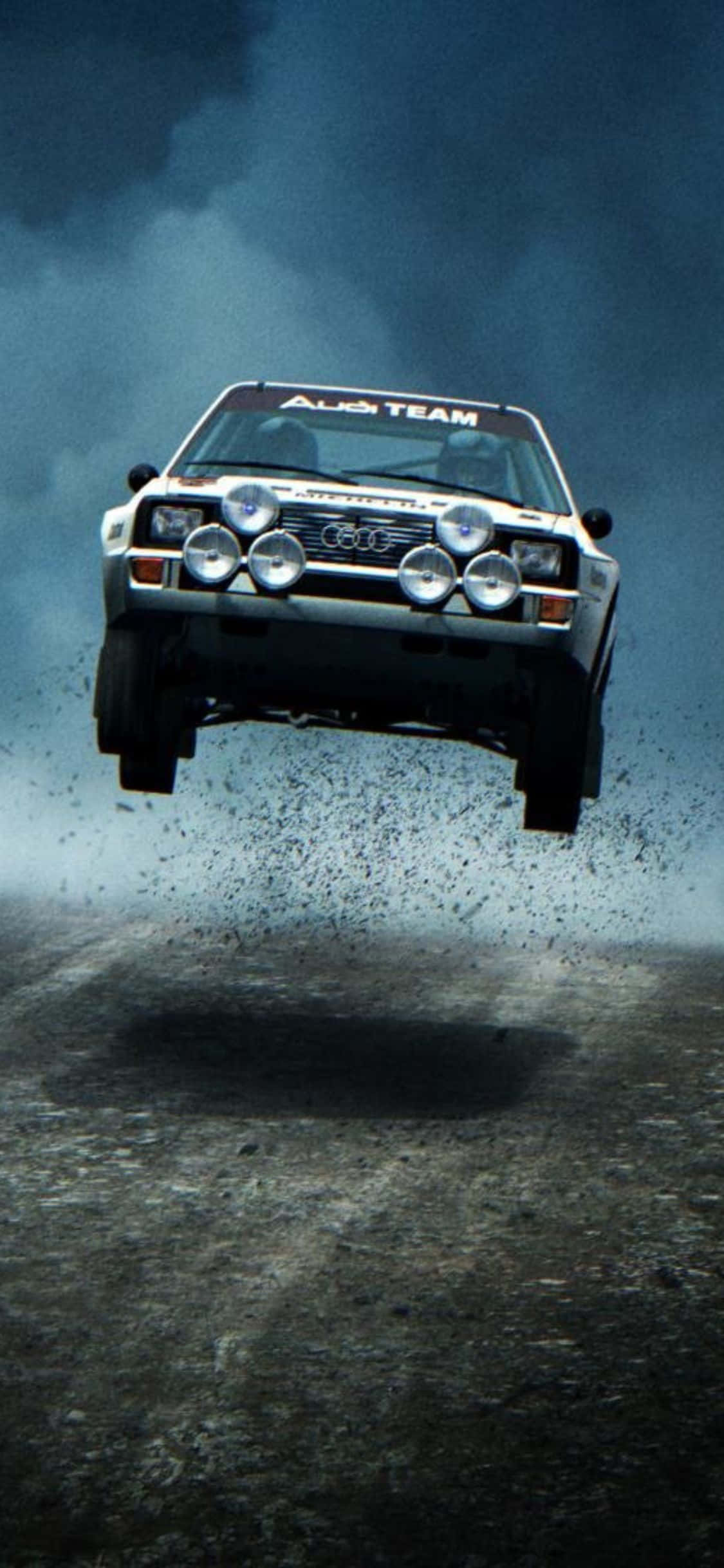 iPhone Xs Dirt Rally ile Heyecanı Hissedin Duvar Kağıdı