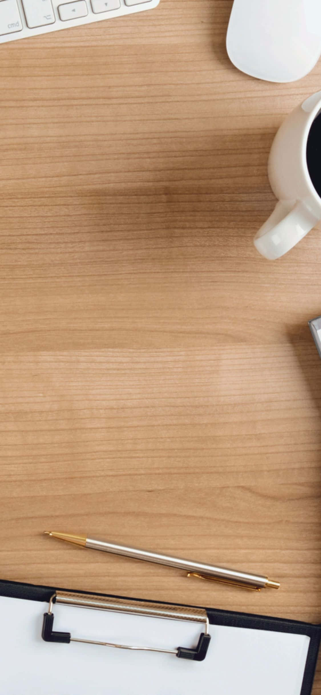 iPhone Xs Masası ile Kusursuz Bir Entegrasyon Deneyimi Yaşayın Duvar Kağıdı