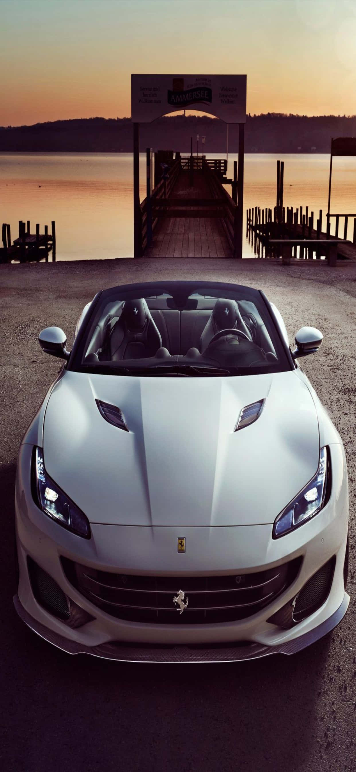 iPhone Xs Max Ferrari Duvar Kağıdı Açık Gri Ferrari Portofino Duvar Kağıdı