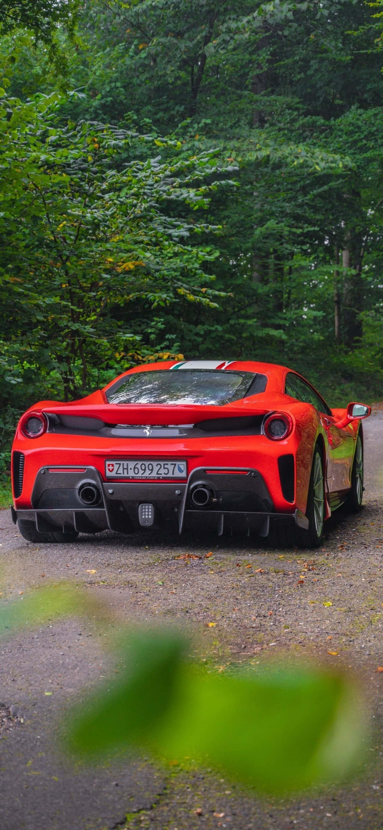 iPhone Xs Max Ferrari Arka Planı Park Halinde Kırmızı Ferrari 488 Pista Duvar Kağıdı