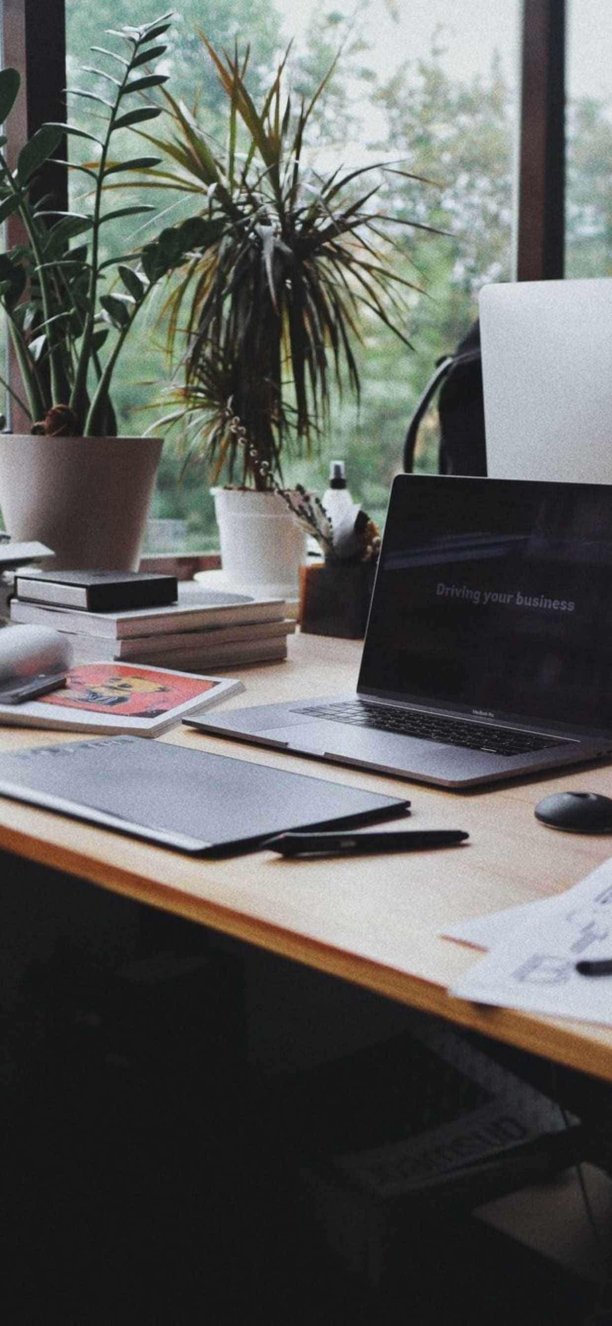 iPhone XS Max ile Her Yerden Çalışma Duvar Kağıdı