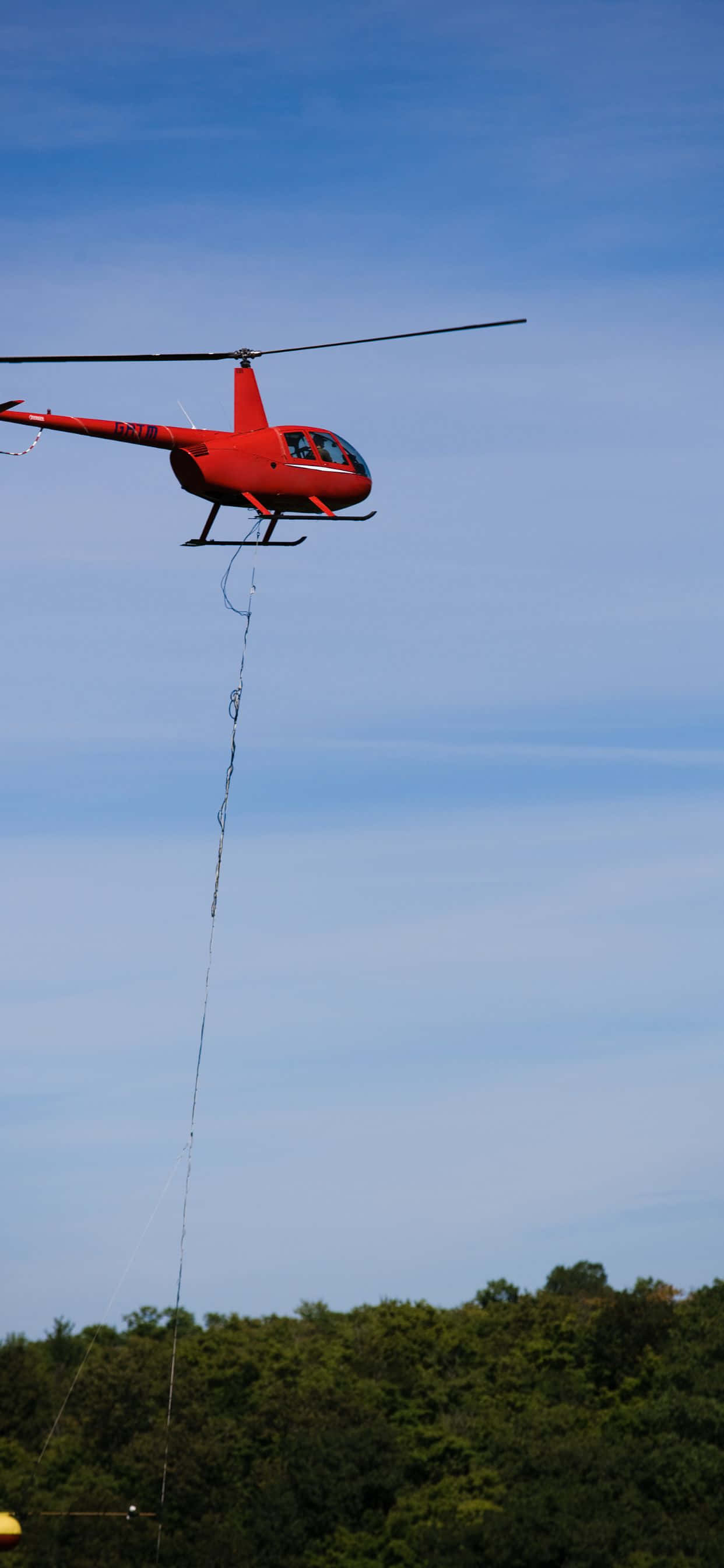 iPhone Xs Max'inizi nefes kesici bir helikopter manzarasıyla yeni zirvelere taşıyın Duvar Kağıdı