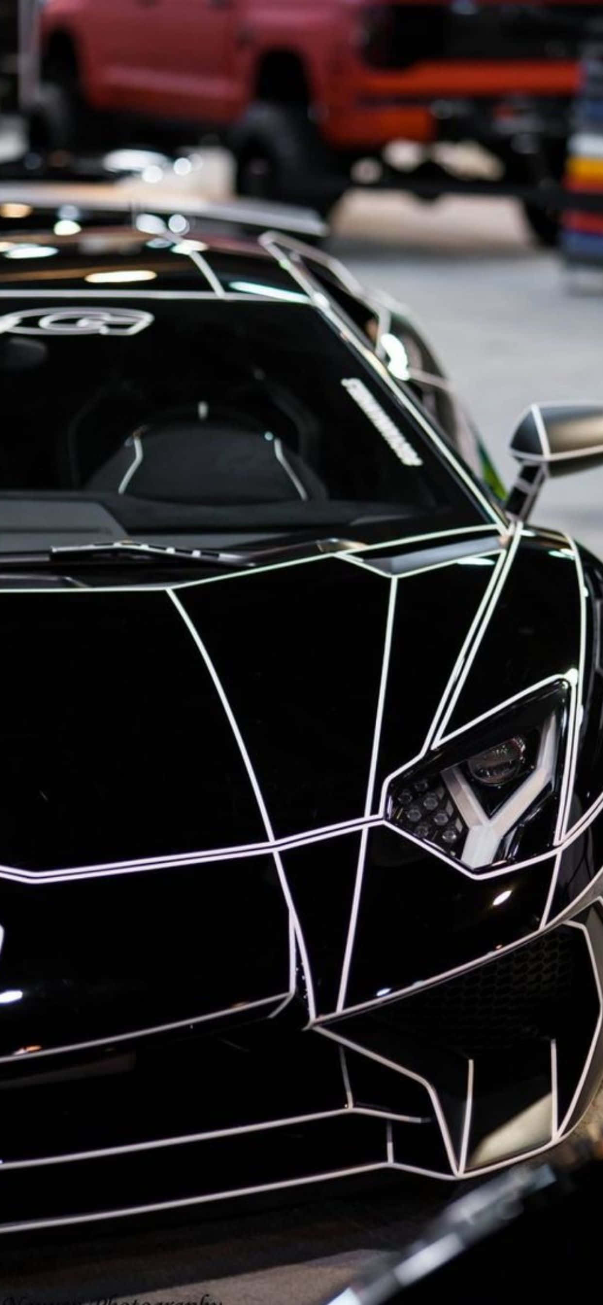iPhone XS Max Lamborghini Parlak Siyah Arka Planı Duvar Kağıdı