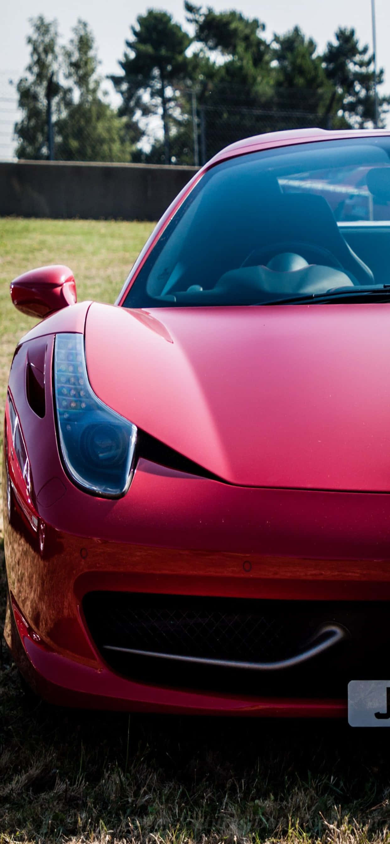 iPhone XS Max Üzerinde Görkemli Ferrari Arka Planı Duvar Kağıdı