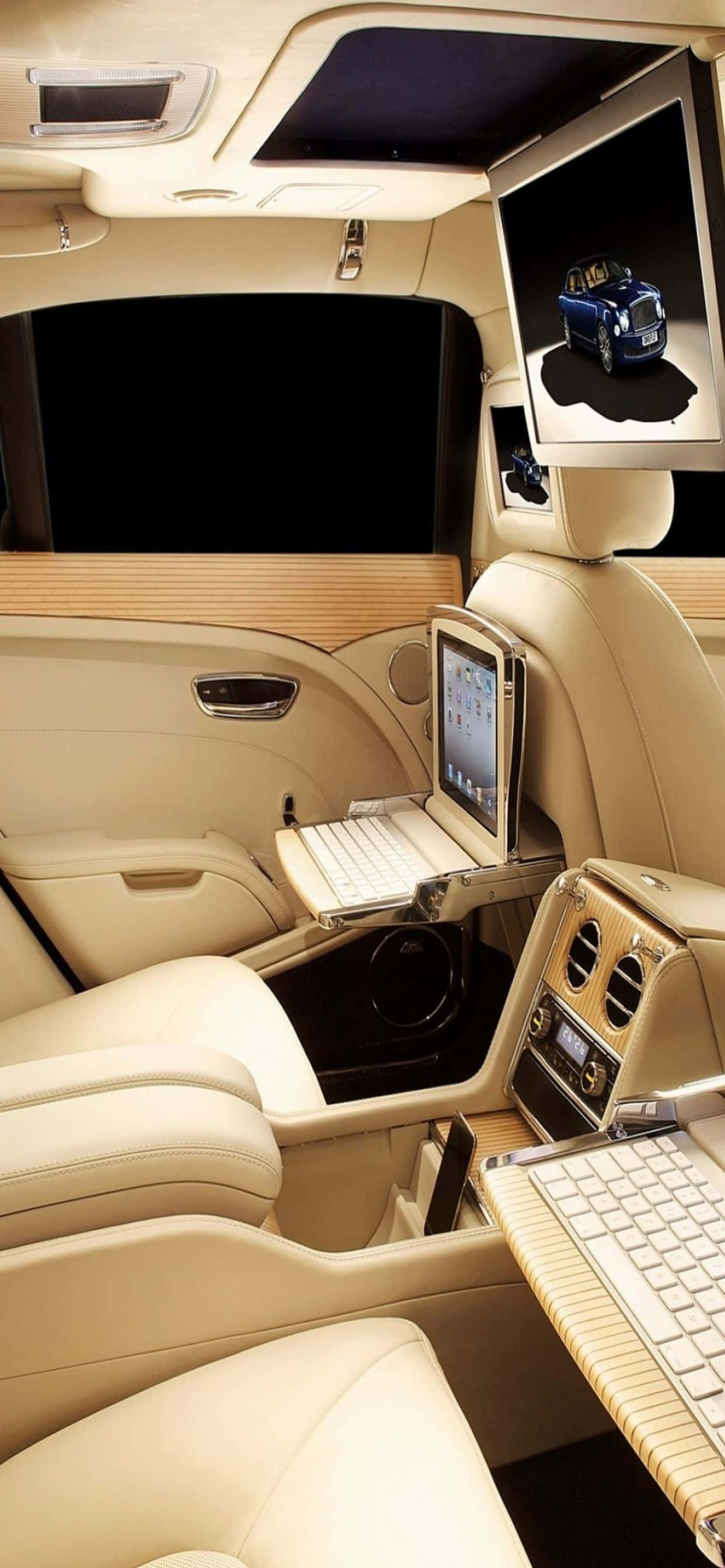 iPhone Xs Max ve Bentley ile Lüksü Deneyimleyin Duvar Kağıdı