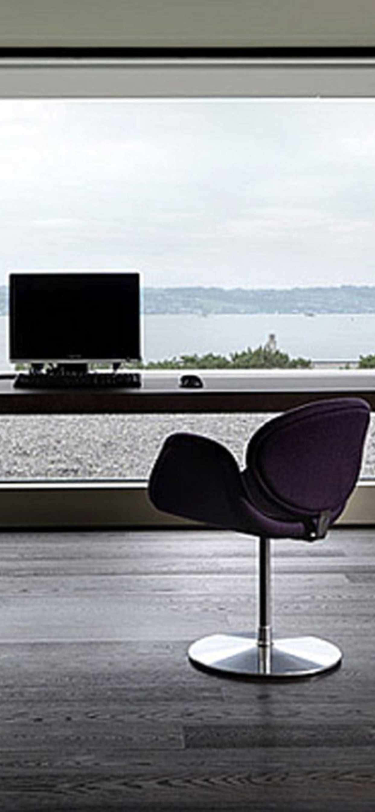 iPhone Xs Max ve Office Suite ile yolda bile üretken kalın Duvar Kağıdı