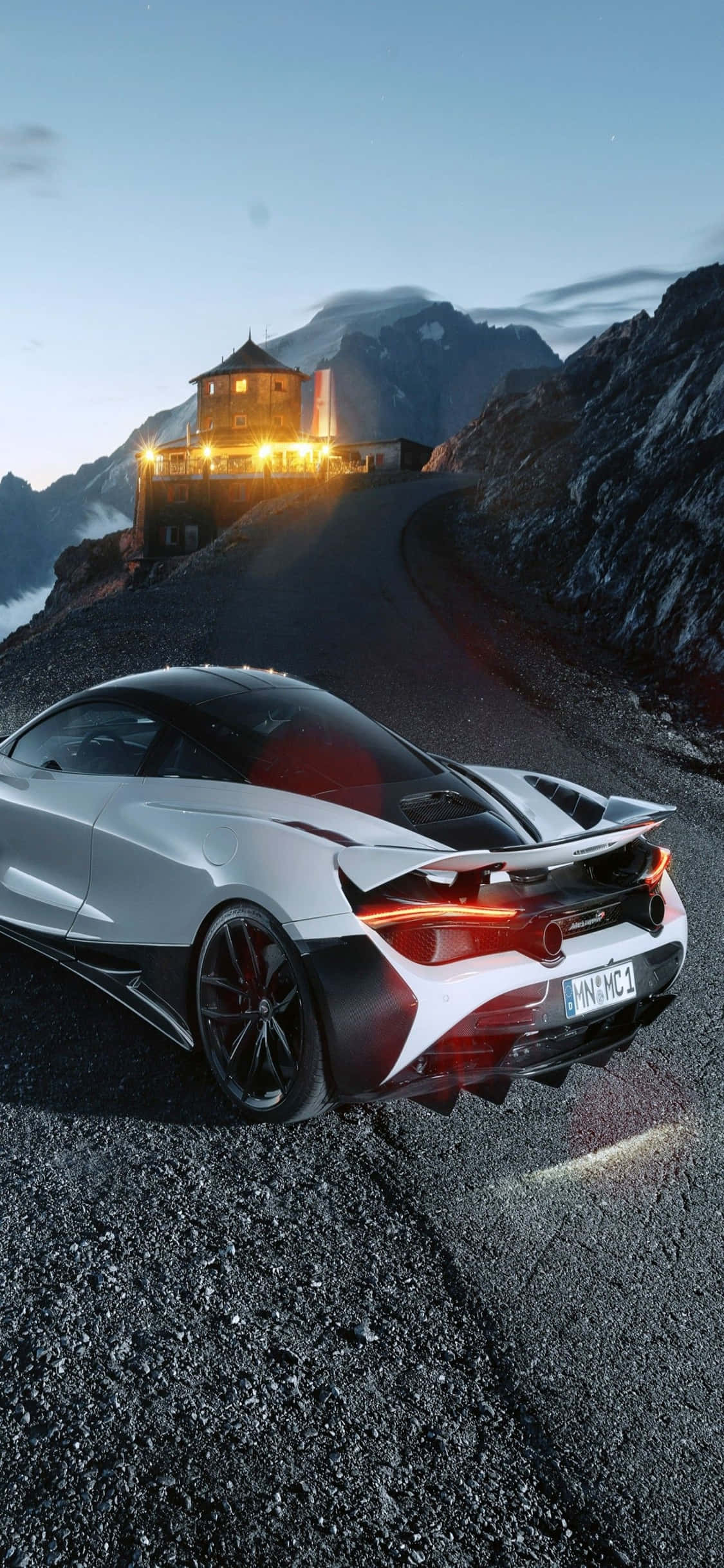 iPhone Xs ve McLaren 720s ile En İyilere Karşı Yarışın Duvar Kağıdı