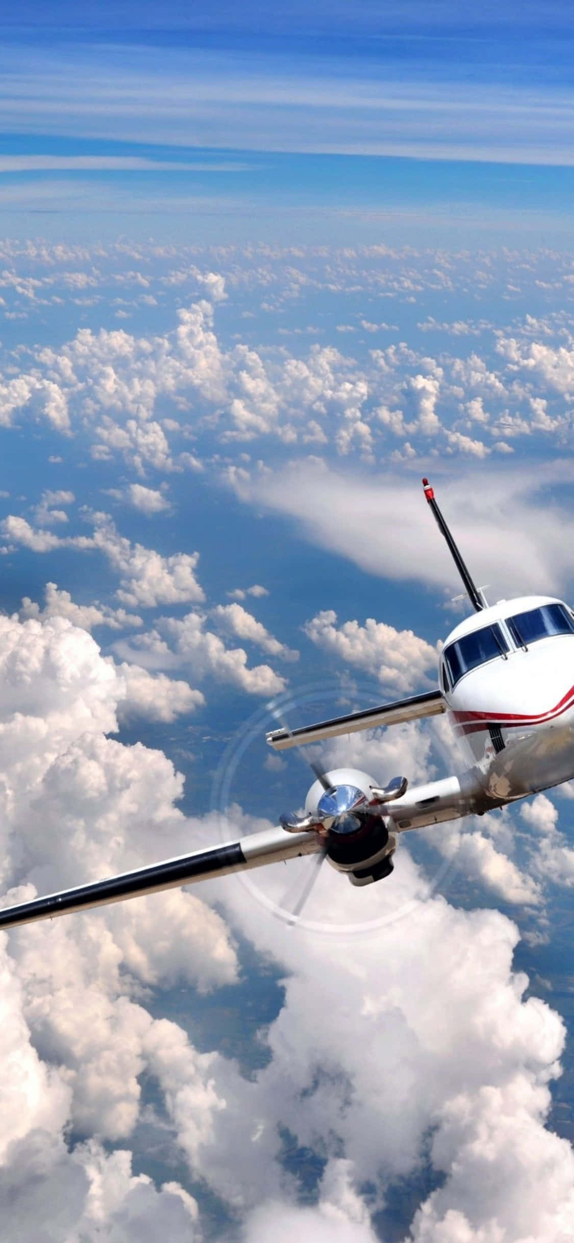 iPhone Xs ve Microsoft Flight Simulator ile Heyecan Verici Macera Sizi Bekliyor Duvar Kağıdı