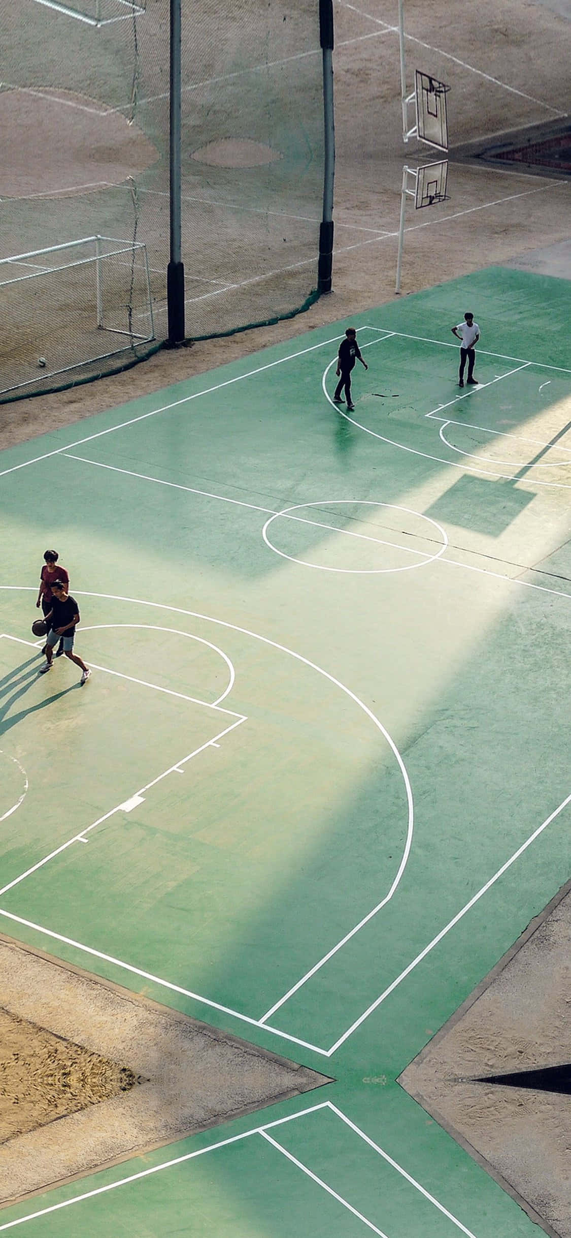 iPhone XS Yeşil Basketbol Sahası Arka Planı Duvar Kağıdı