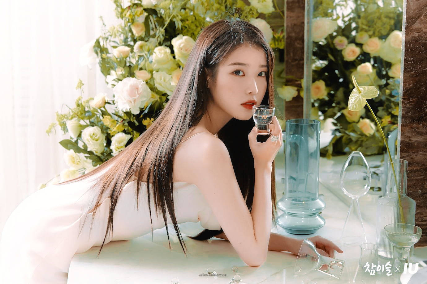 IU Vogue Korea Dergisi Duvar Kağıdı