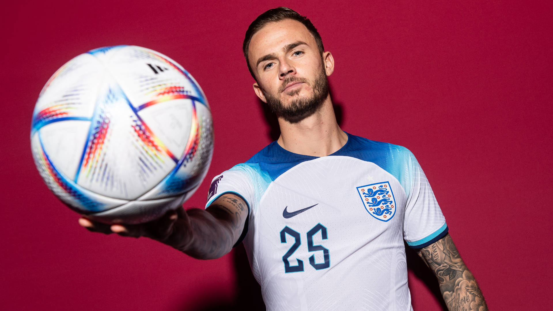 James Maddison Bordo Arka Plan Duvar Kağıdı