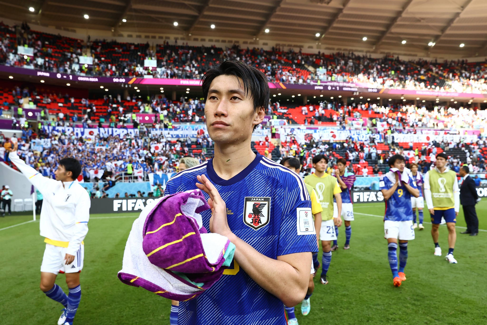 Japonya Milli Futbol Takımı Daichi Kamada Duvar Kağıdı