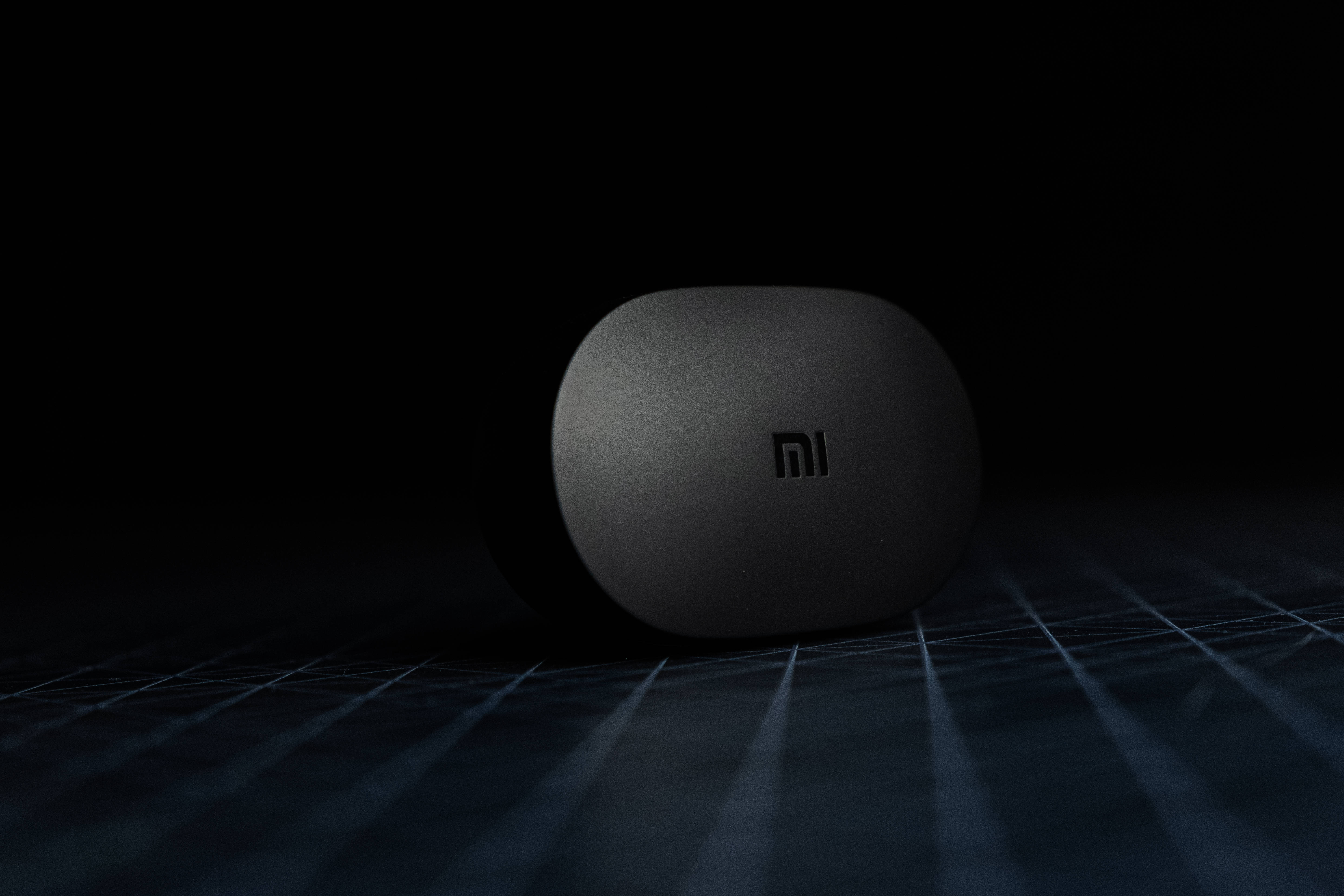 Karanlık Odada Xiaomi Cihazı Duvar Kağıdı