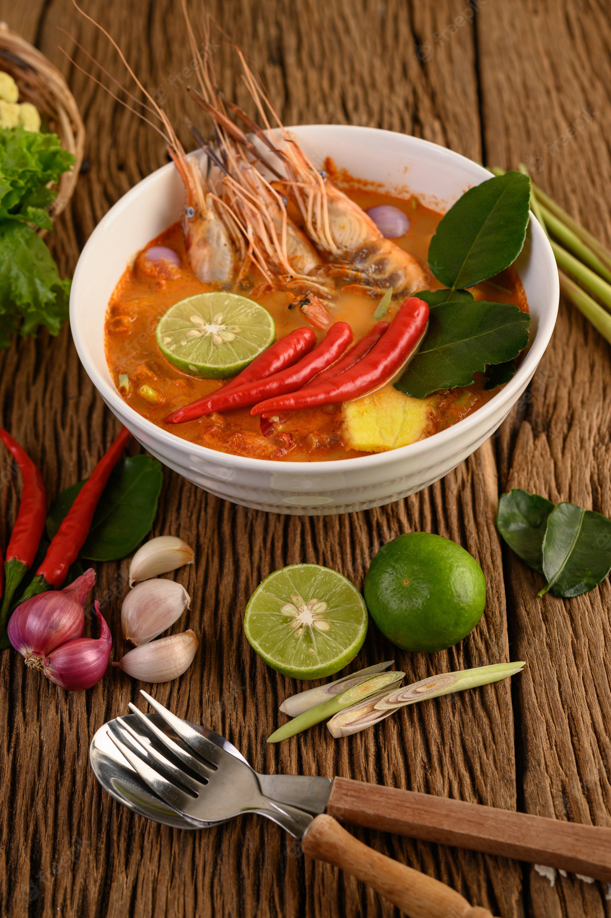 Karidesli Acı Tom Yum Çorbası Duvar Kağıdı