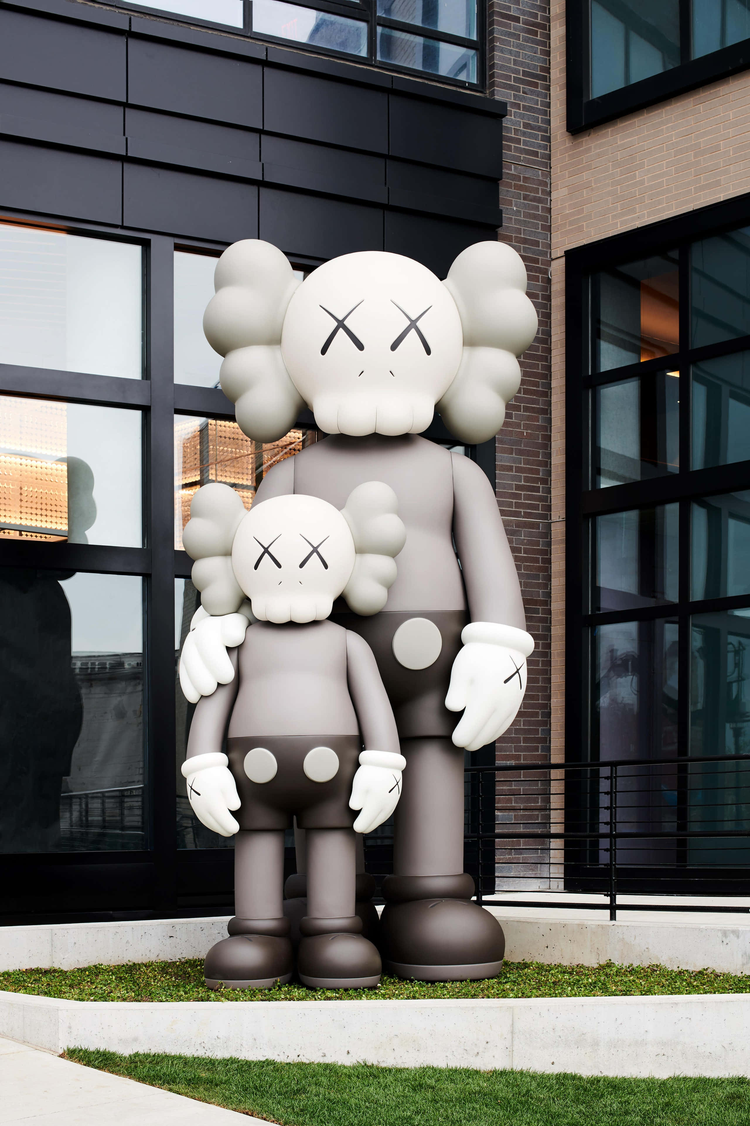 Kaws Yeni Heykel Serisini Tanıttı Duvar Kağıdı