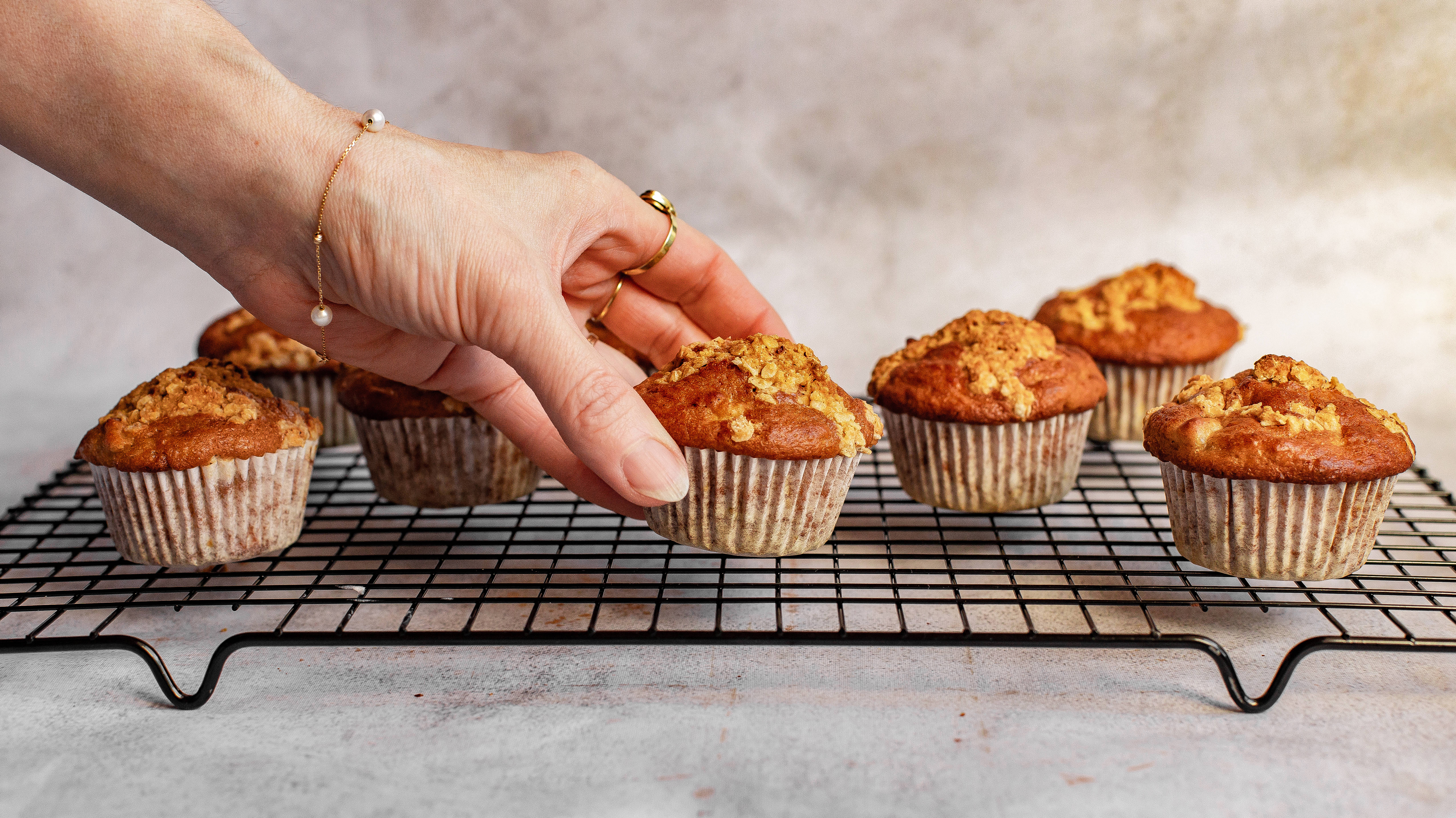 Kayısı Rengi Tost Muffinler Duvar Kağıdı