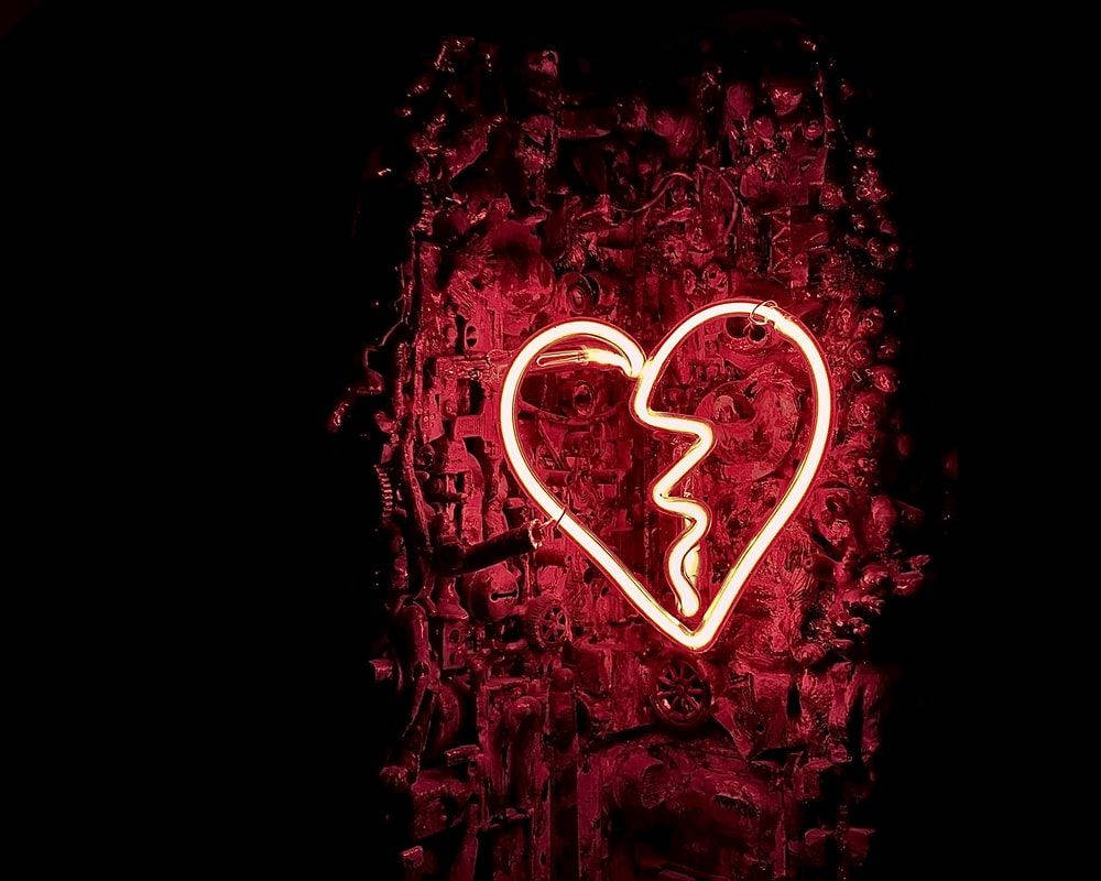 Kırık Kalp Estetiği Neon Işığı Duvar Kağıdı
