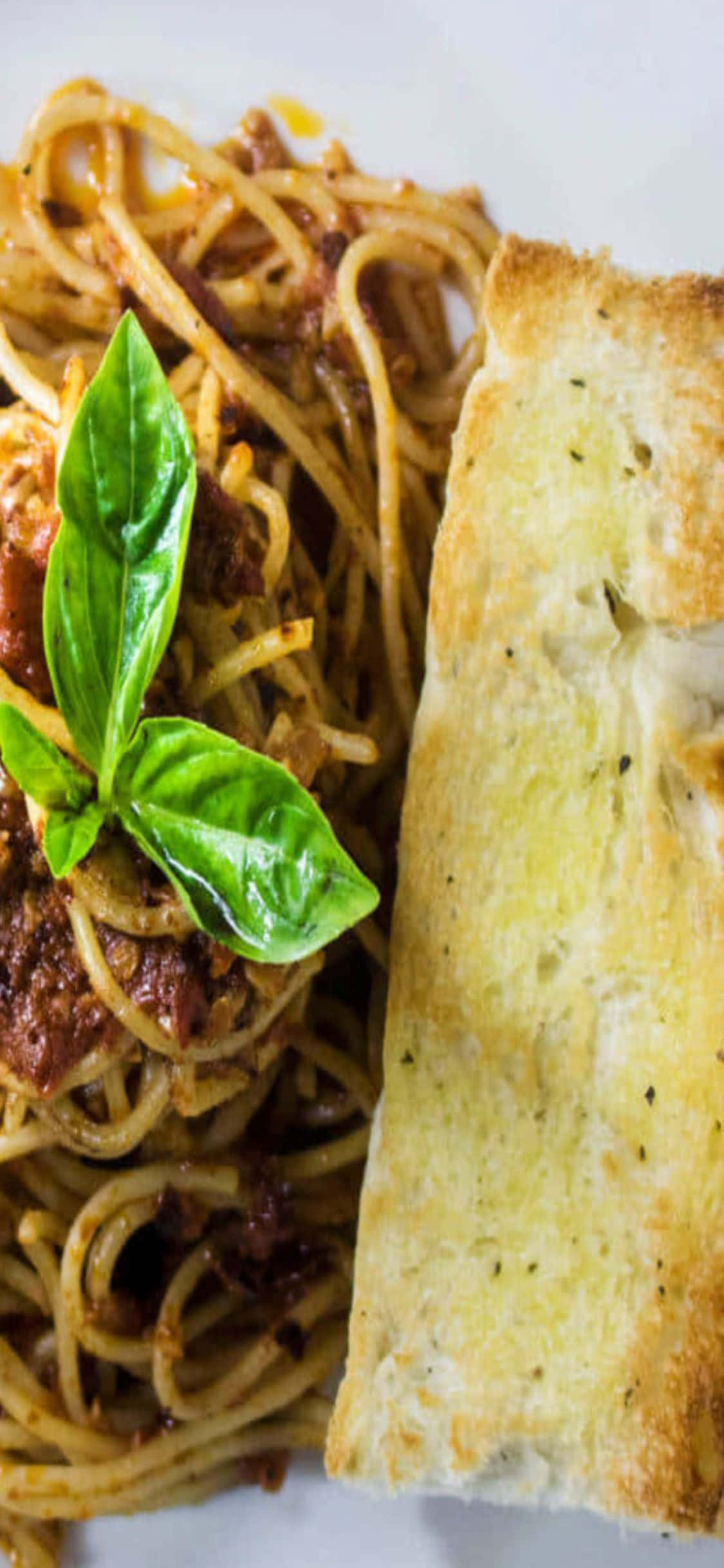 Klasik Spagetti ve Ekmekli iPhone X Makarna Duvar Kağıdı