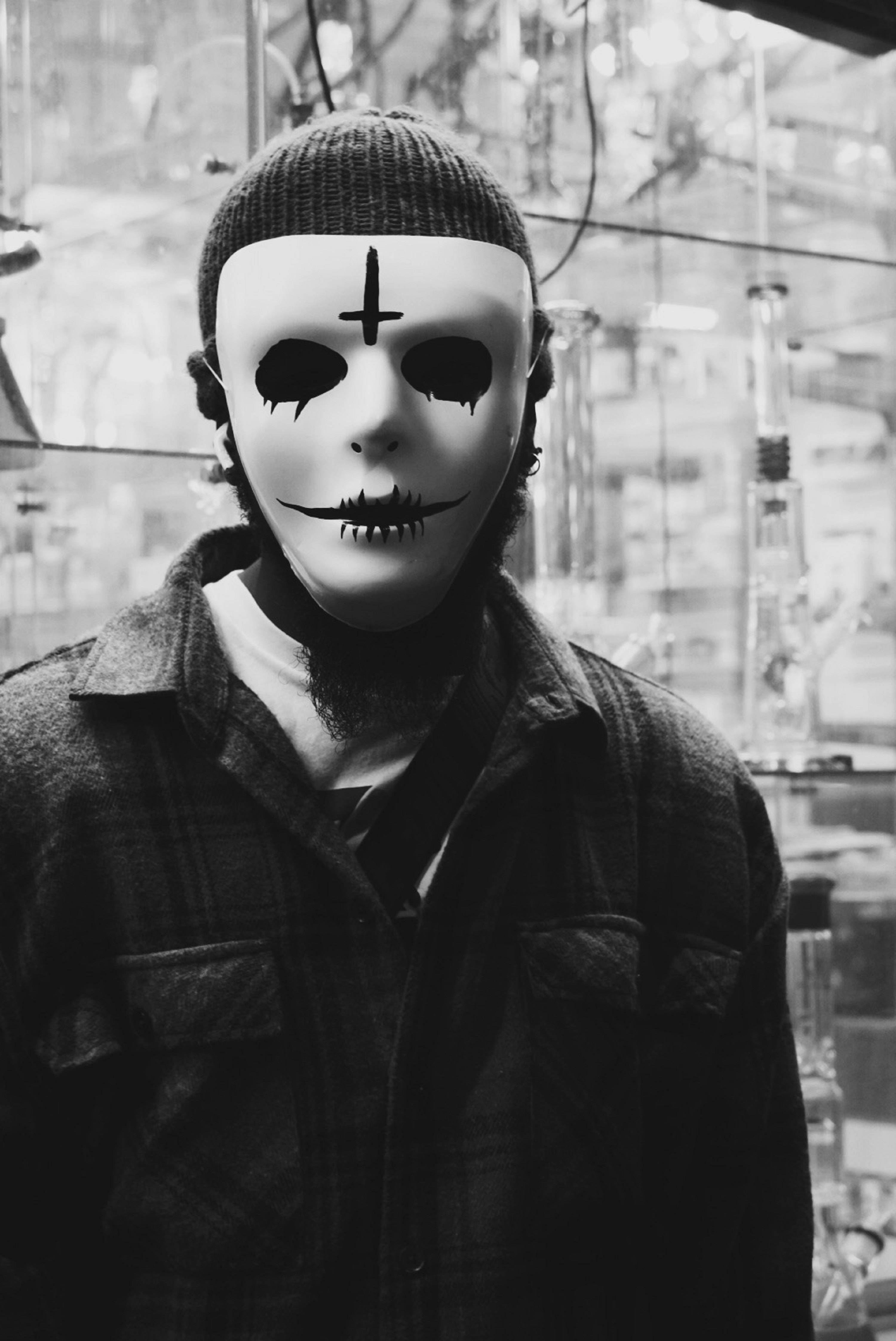 Korkunç Cadılar Bayramı Beyaz Maske Duvar Kağıdı