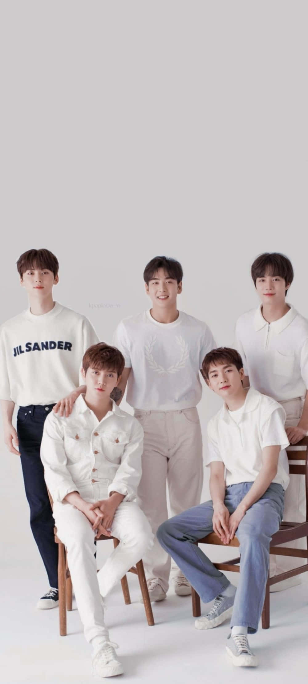 Kpop Erkek Grubu Nuest Estetik Duvar Kağıdı