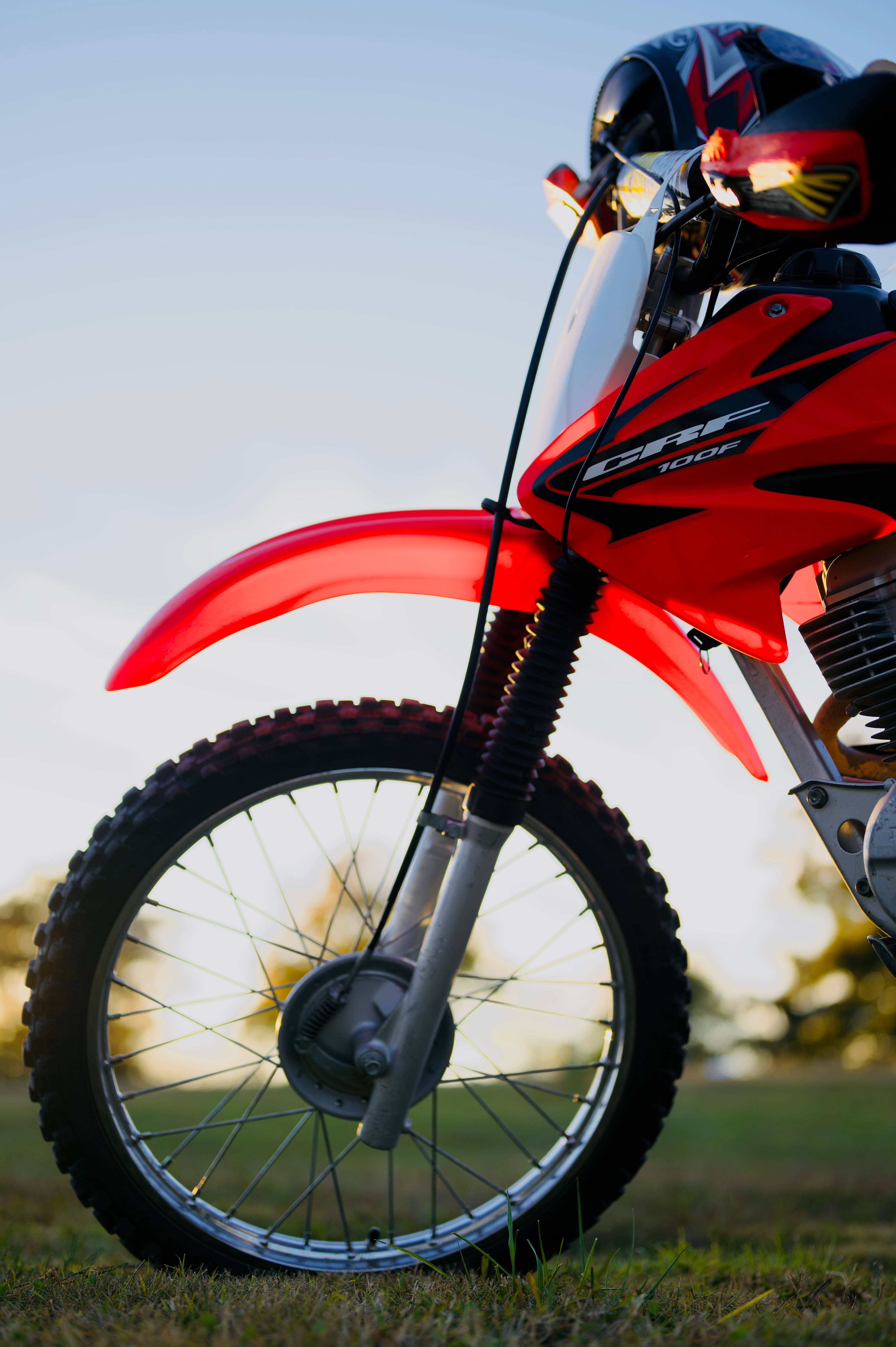 Kırmızı Bisiklet Honda CRF100 Duvar Kağıdı