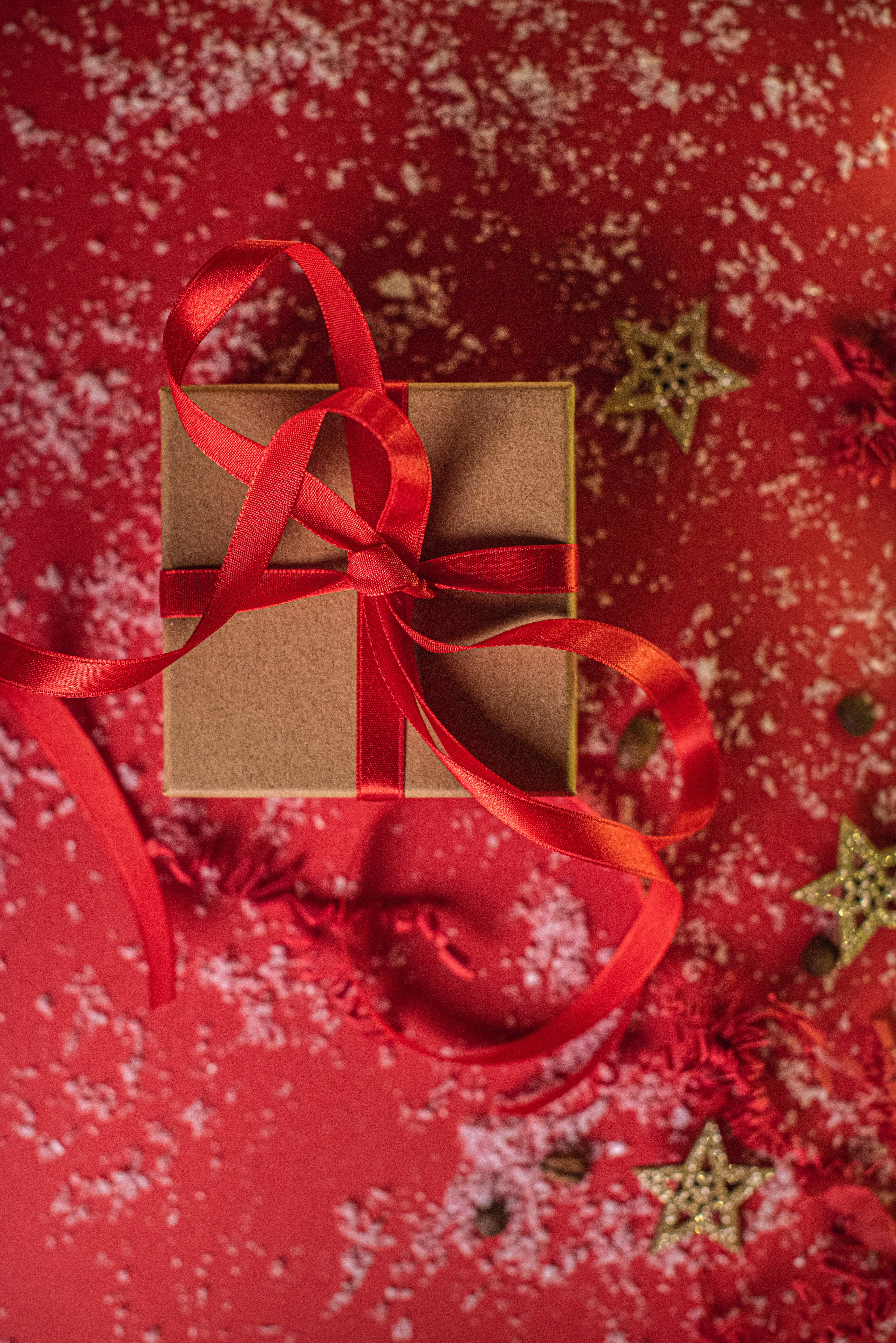 Kırmızı Noel Hediyesi Duvar Kağıdı