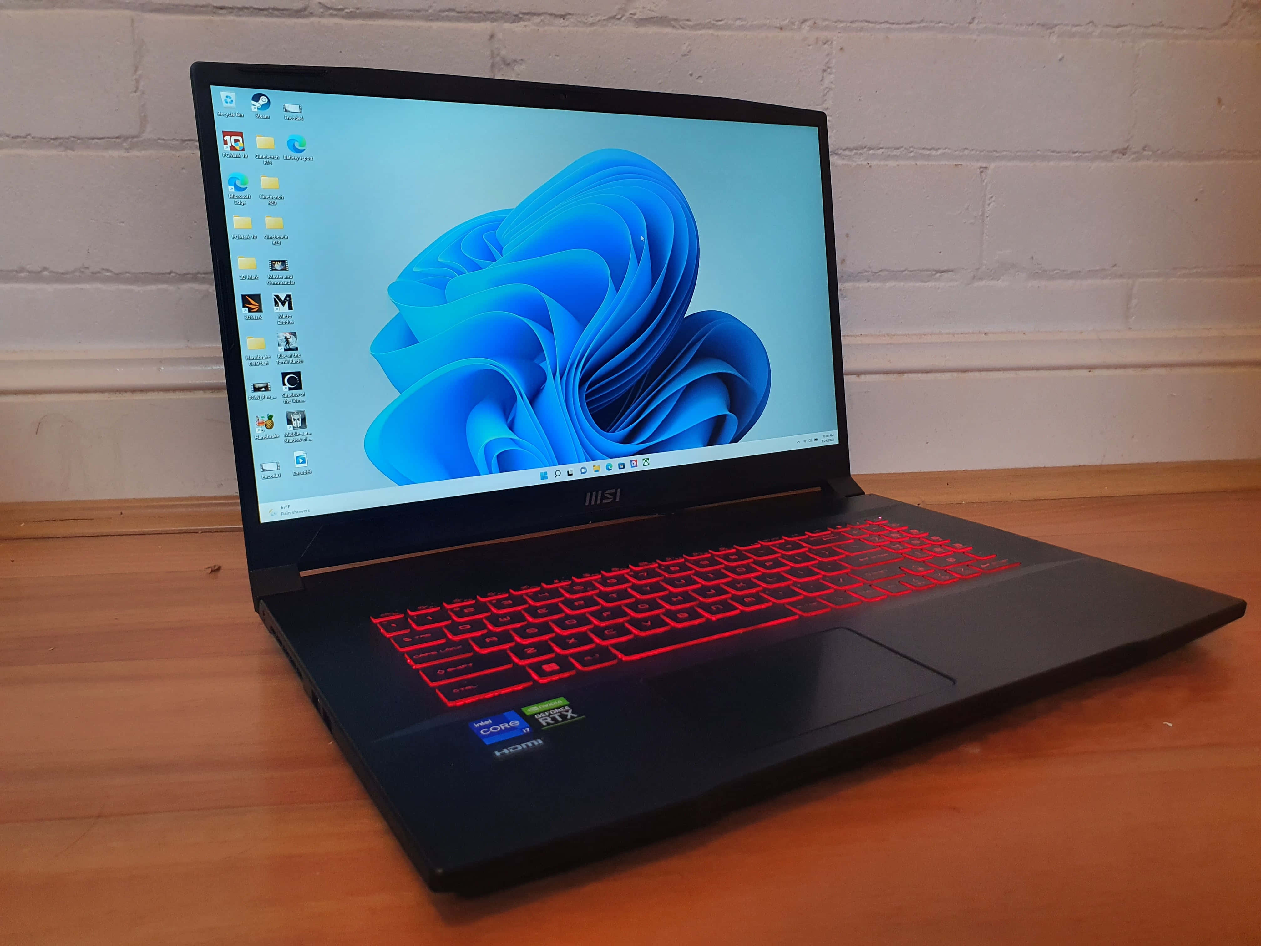 Laptopunuza Estetik Bir Dokunuş Katın Duvar Kağıdı